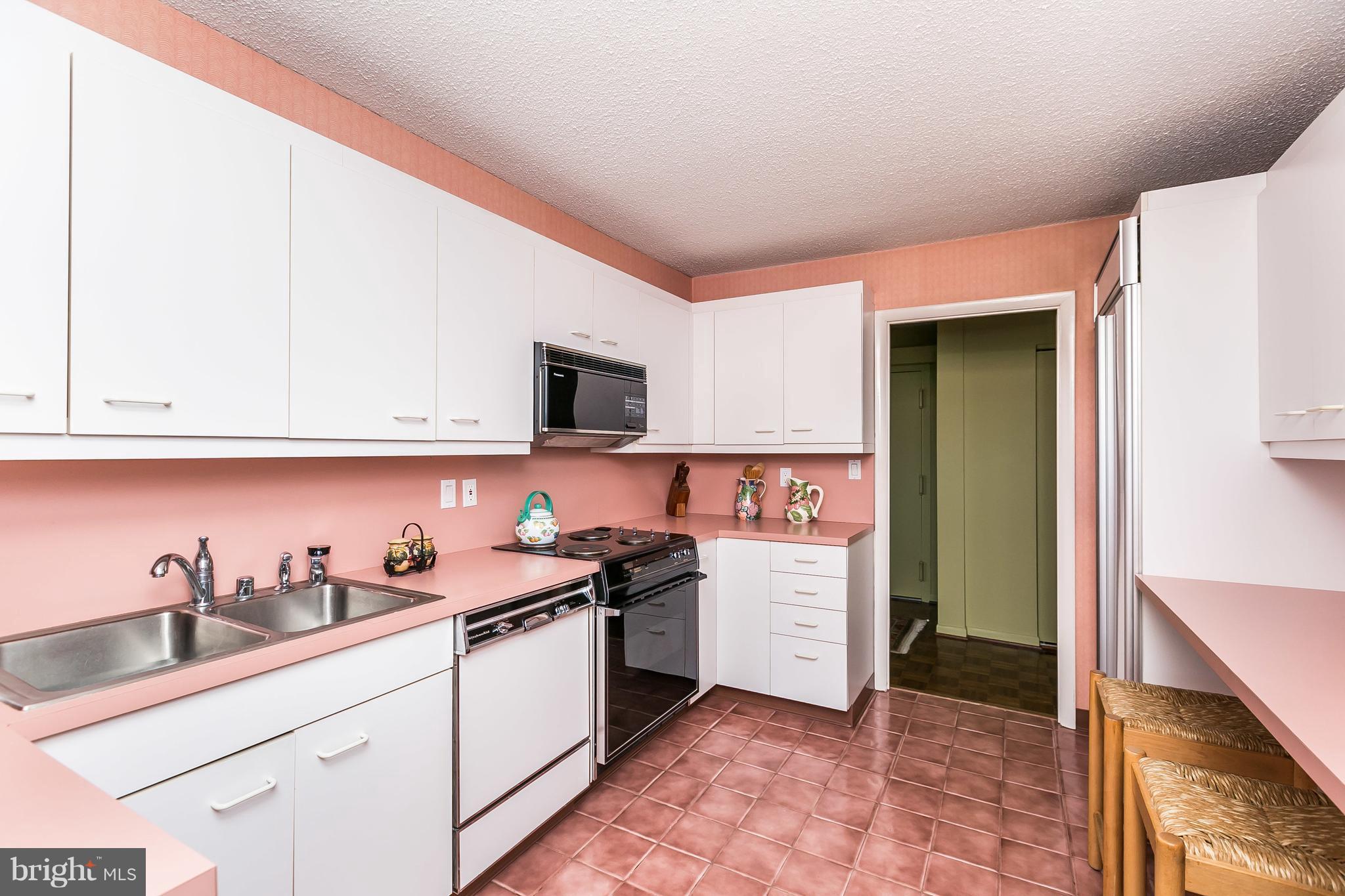 CROSS KEYS - Residential