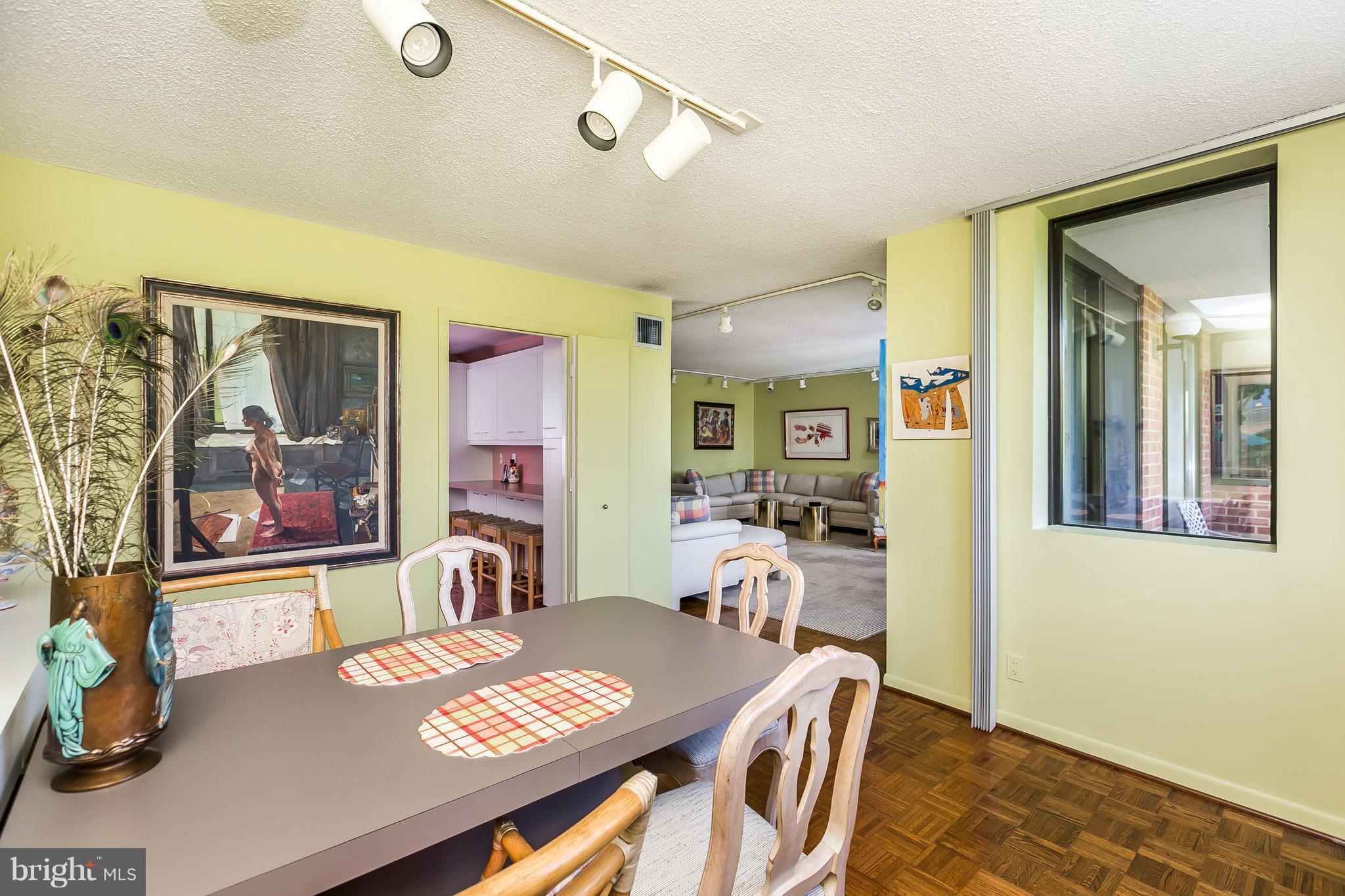 CROSS KEYS - Residential