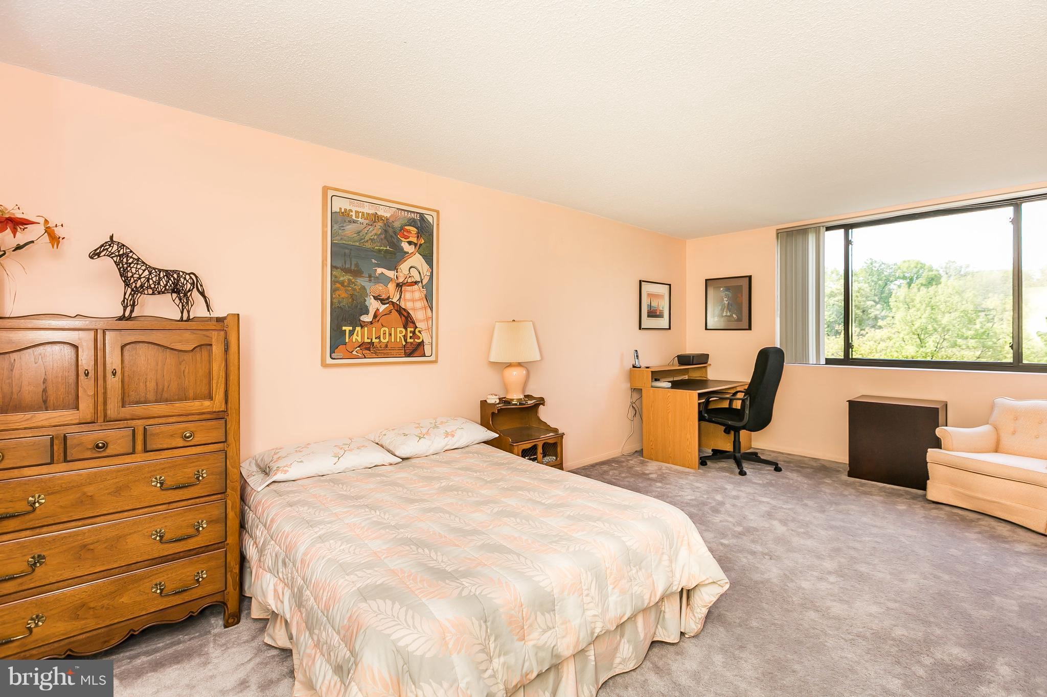 CROSS KEYS - Residential