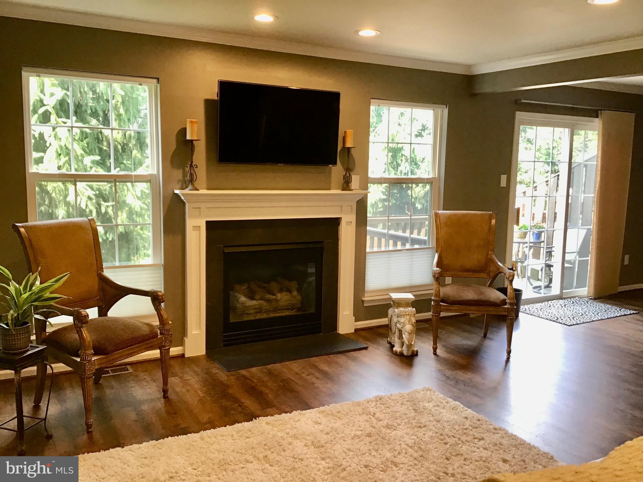 NORTHRIDGE - Residential