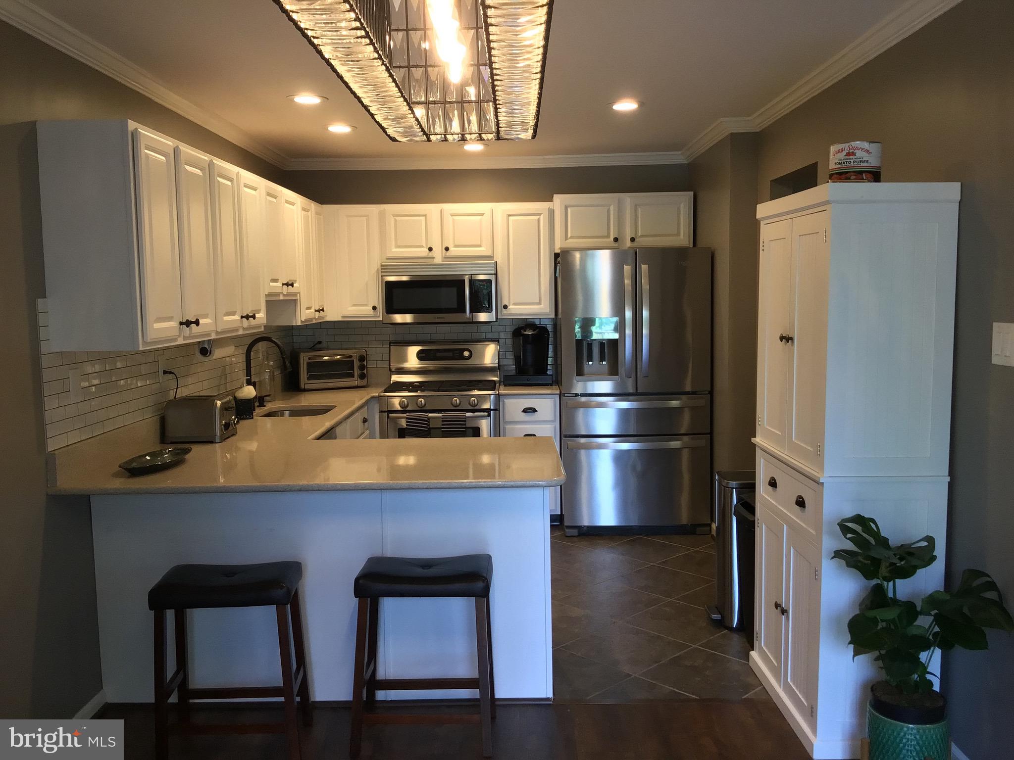 NORTHRIDGE - Residential