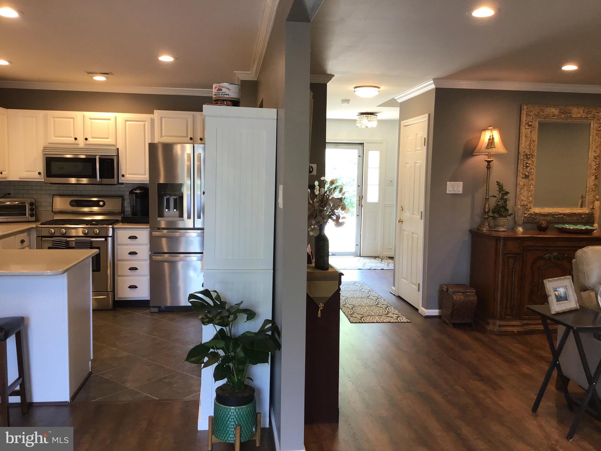 NORTHRIDGE - Residential