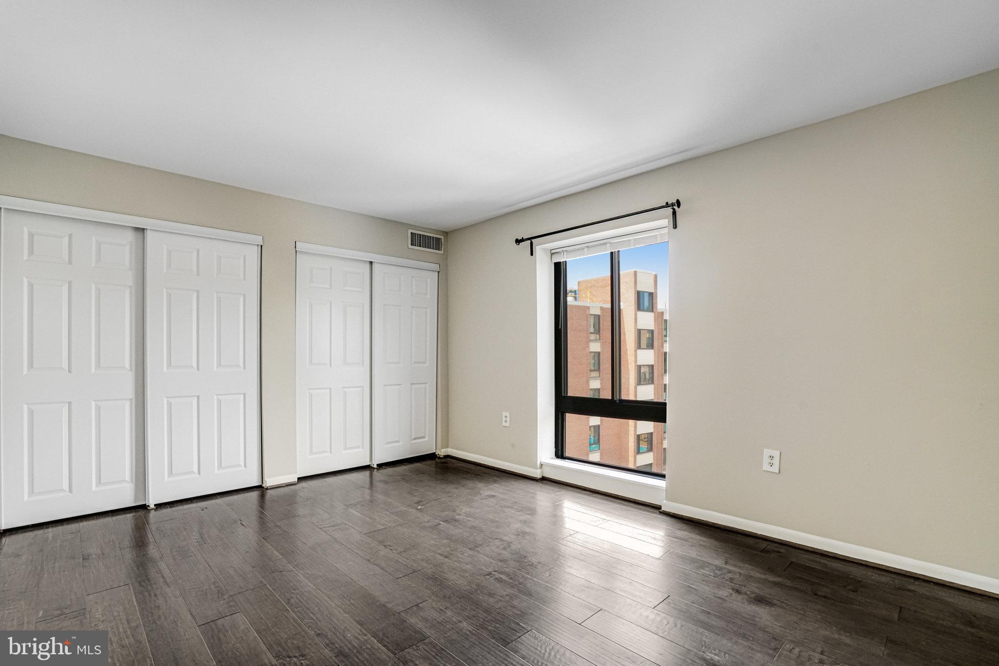 LAFAYETTE PARK - Residential Lease