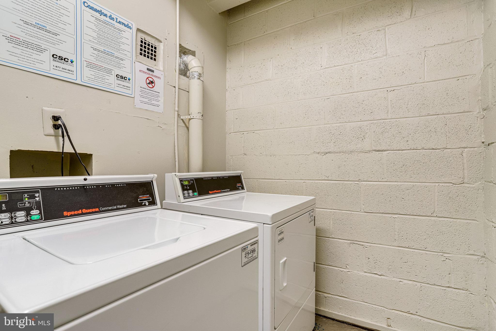 LAFAYETTE PARK - Residential Lease