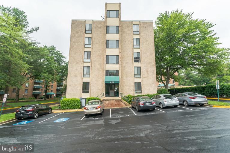 LAFAYETTE PARK - Residential Lease