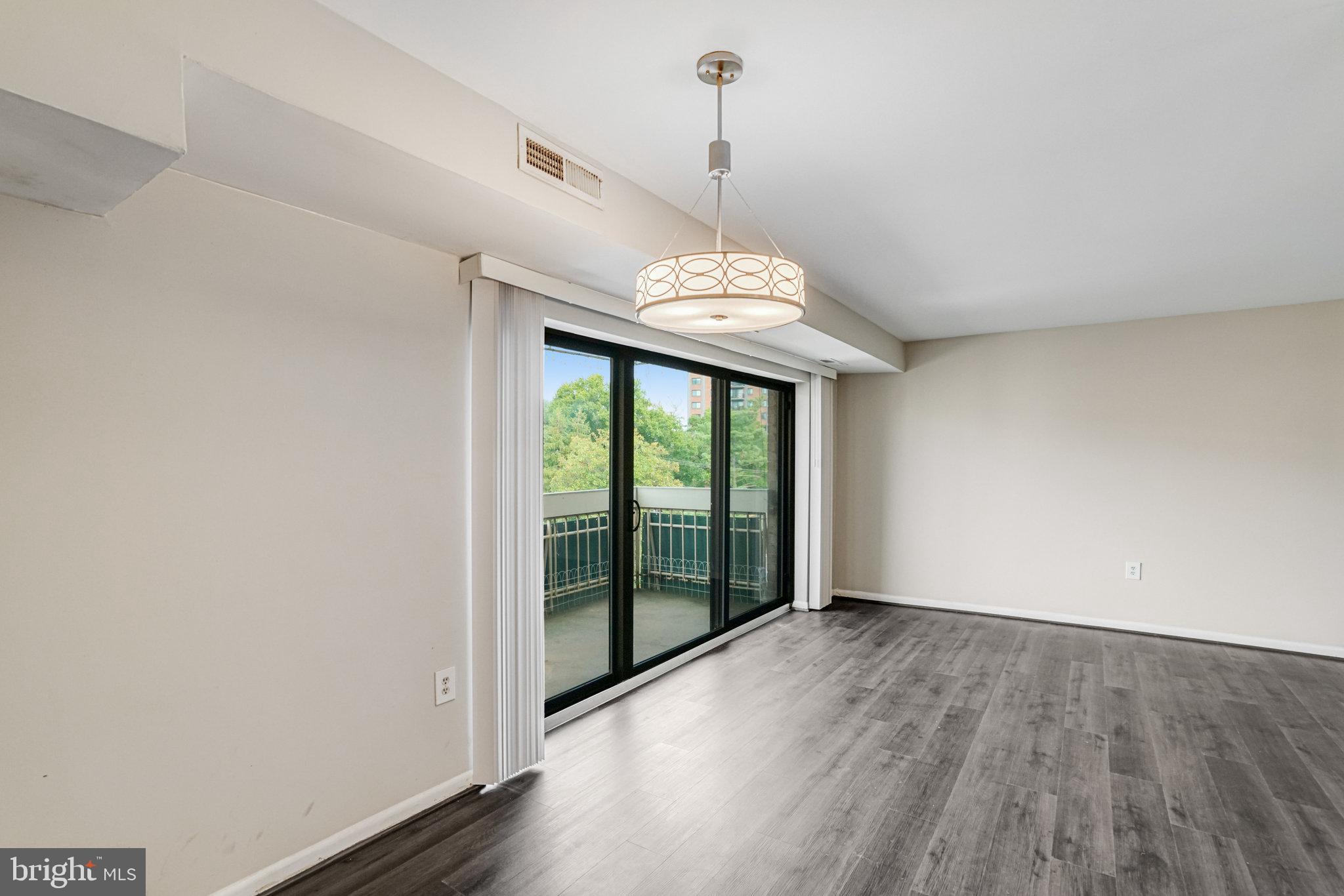 LAFAYETTE PARK - Residential Lease