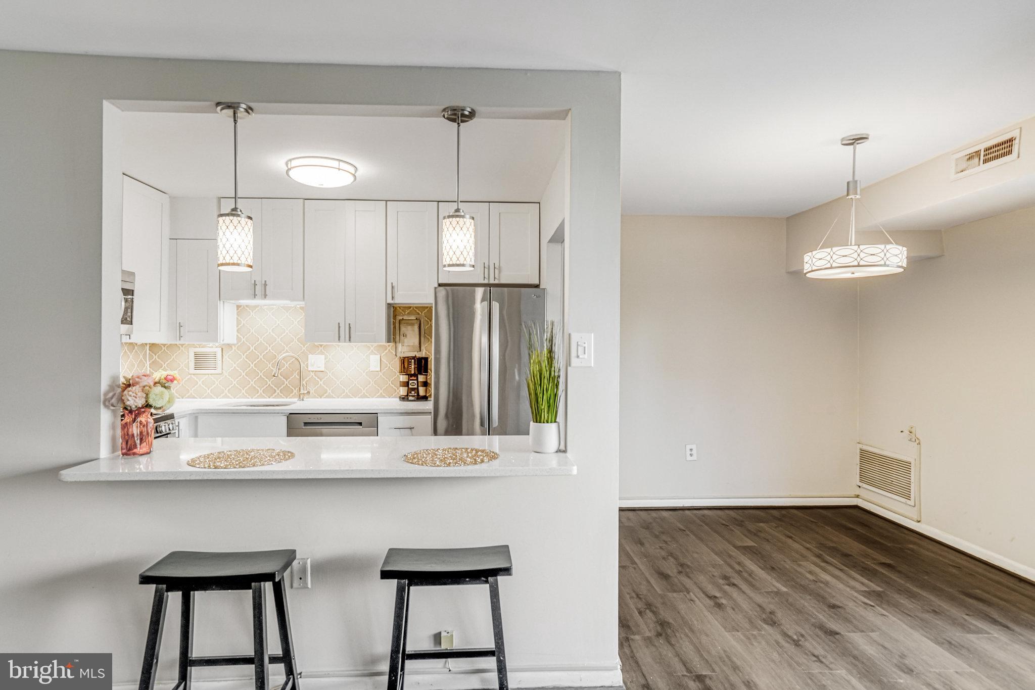 LAFAYETTE PARK - Residential Lease