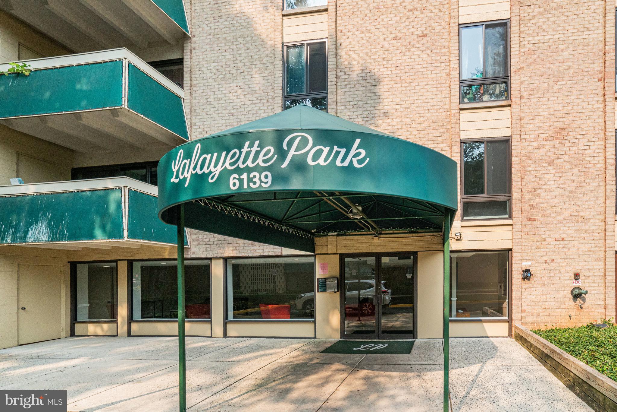 LAFAYETTE PARK - Residential Lease