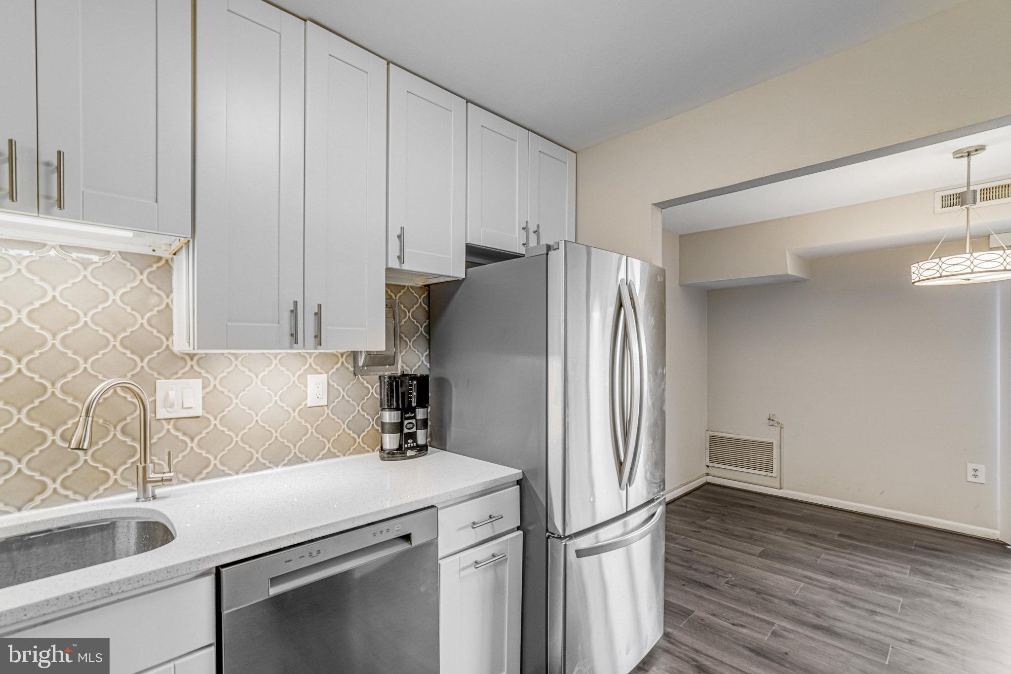 LAFAYETTE PARK - Residential Lease