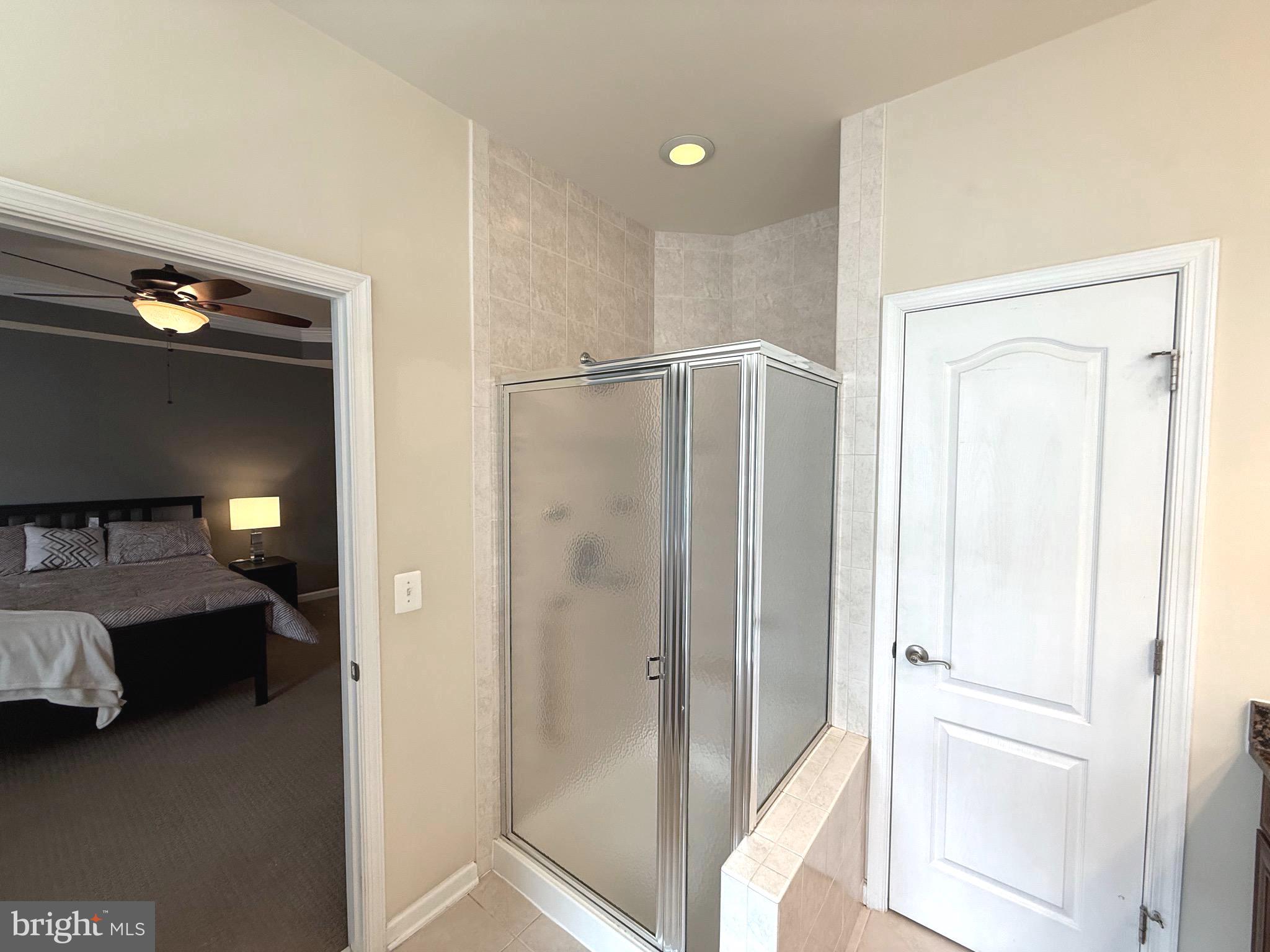 LANSDOWNE TOWN CENTER - Residential