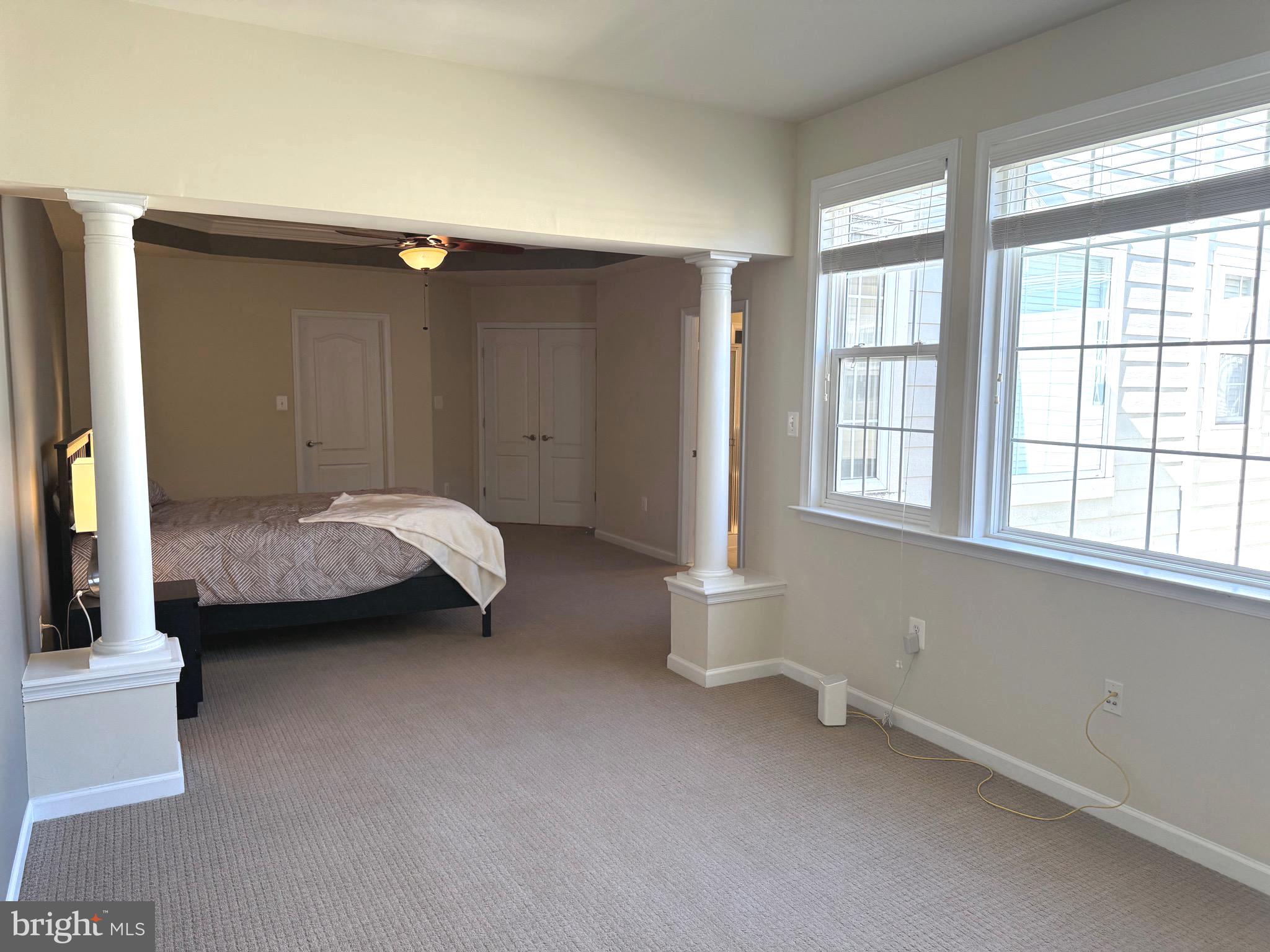 LANSDOWNE TOWN CENTER - Residential