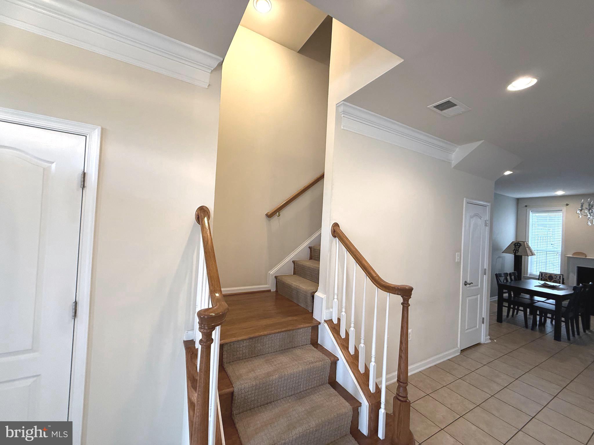 LANSDOWNE TOWN CENTER - Residential