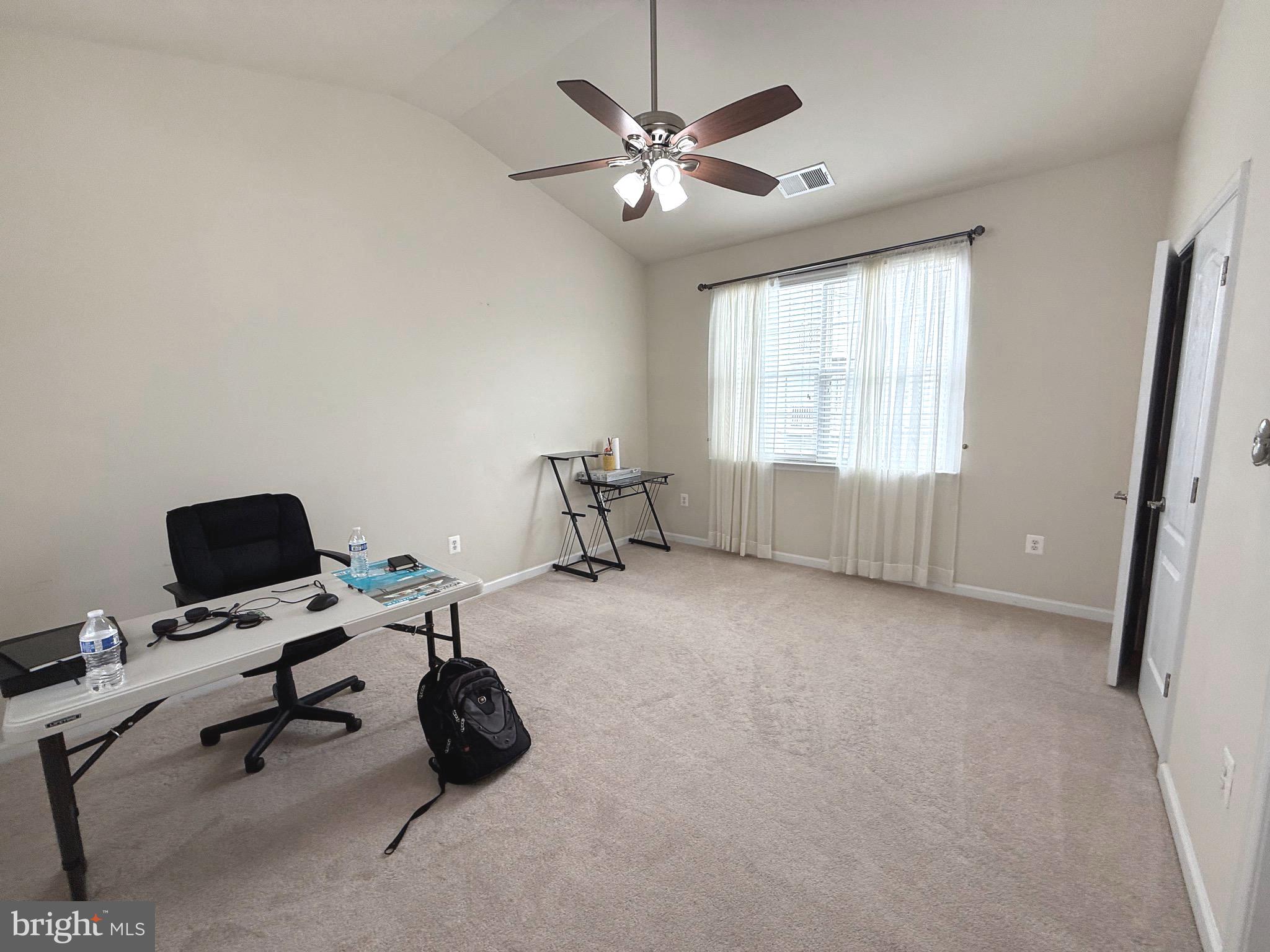 LANSDOWNE TOWN CENTER - Residential