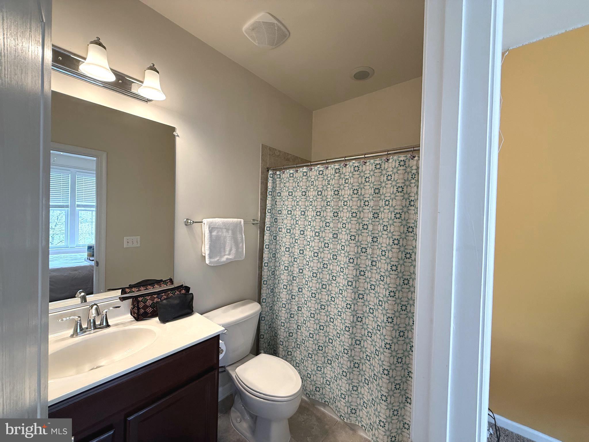 LANSDOWNE TOWN CENTER - Residential