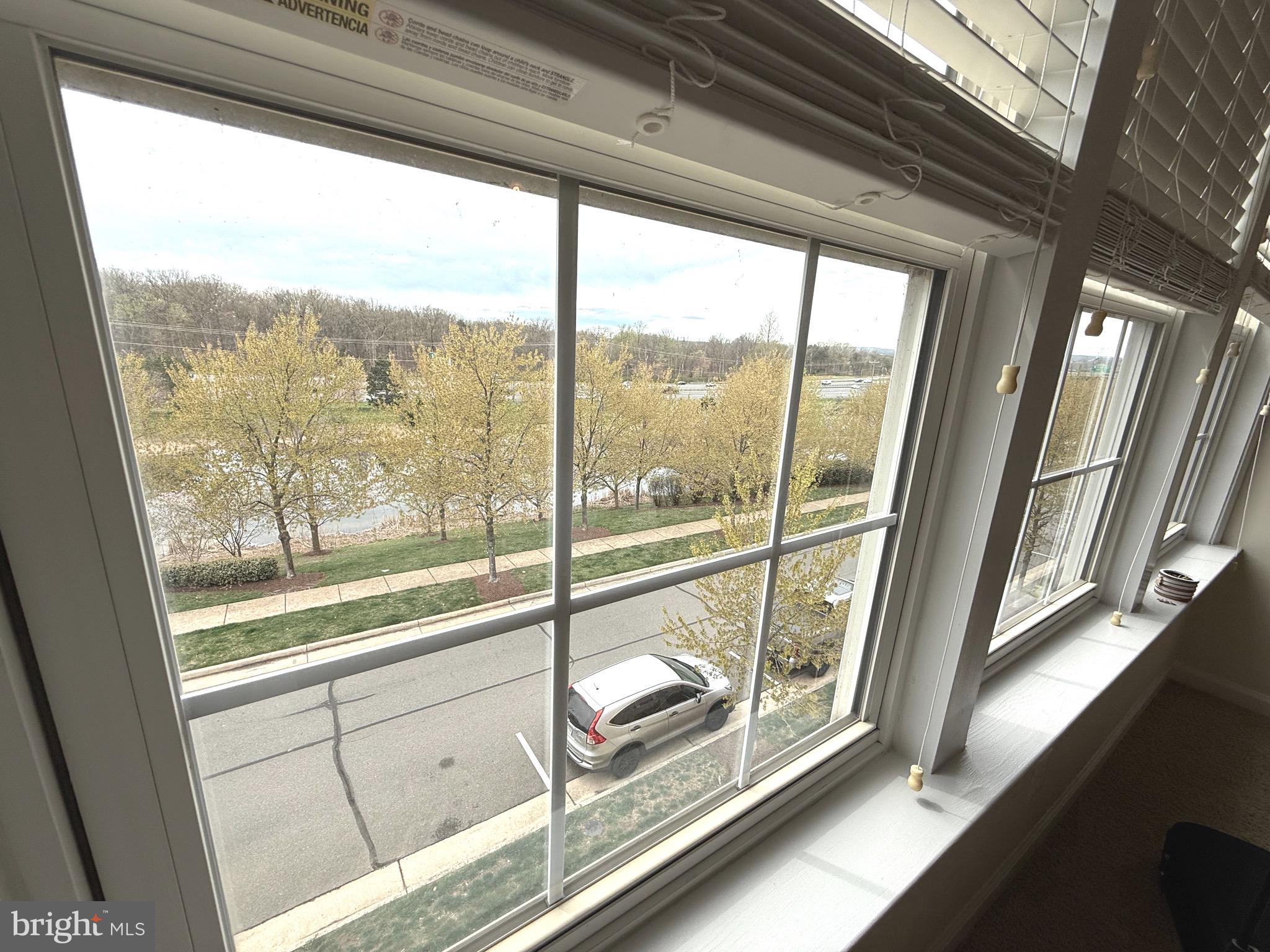 LANSDOWNE TOWN CENTER - Residential