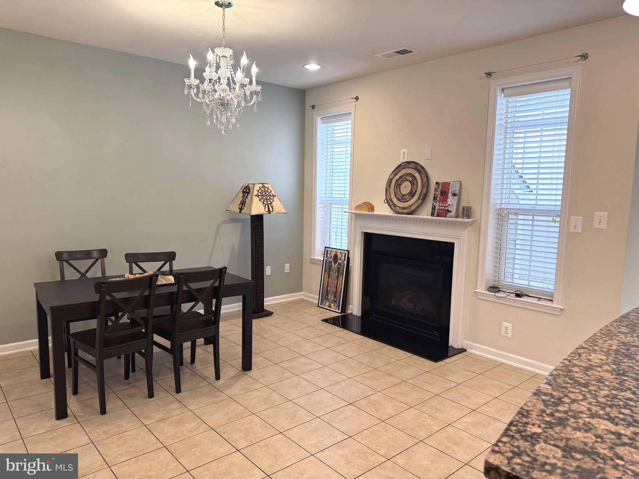 LANSDOWNE TOWN CENTER - Residential