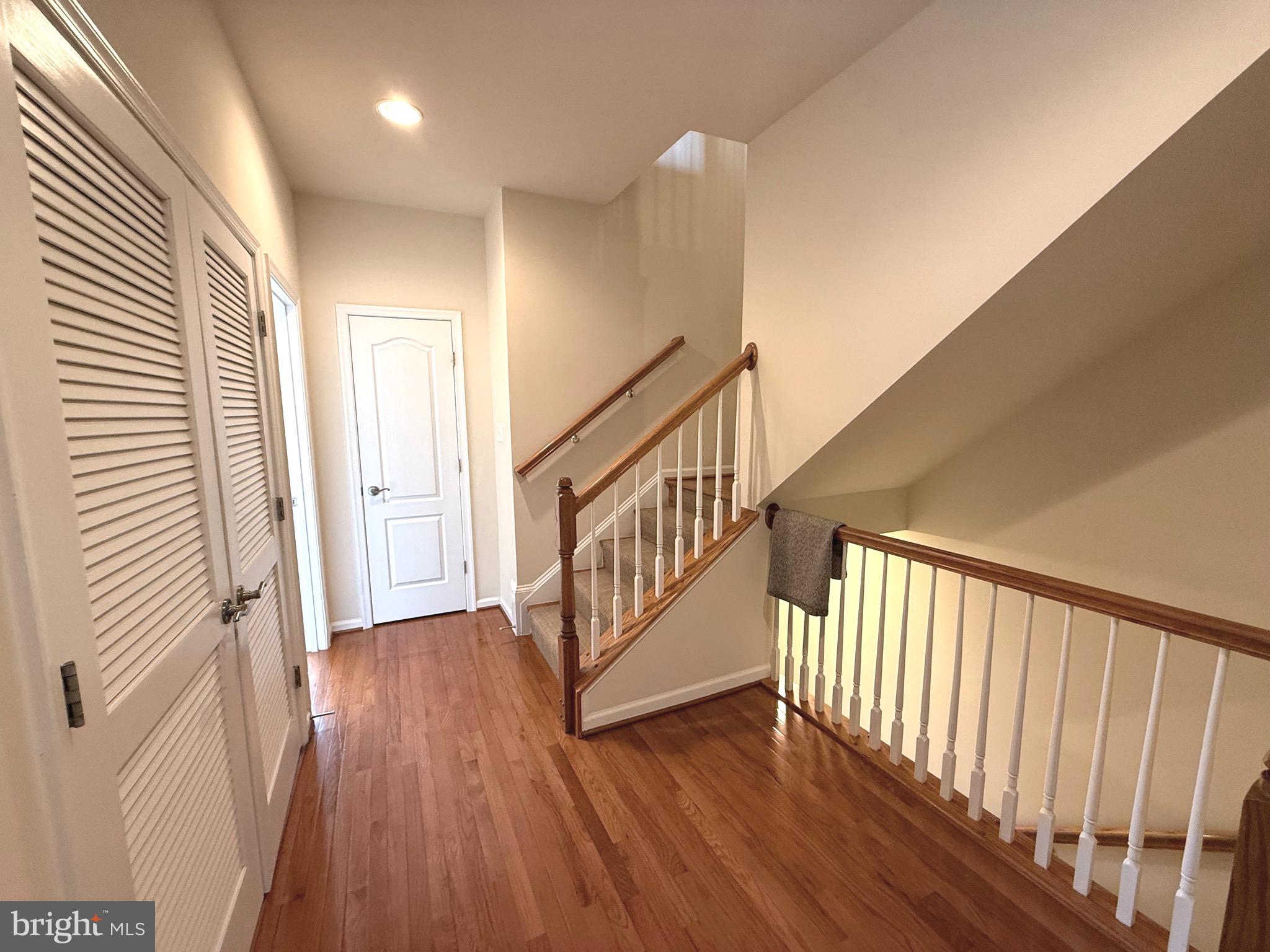 LANSDOWNE TOWN CENTER - Residential