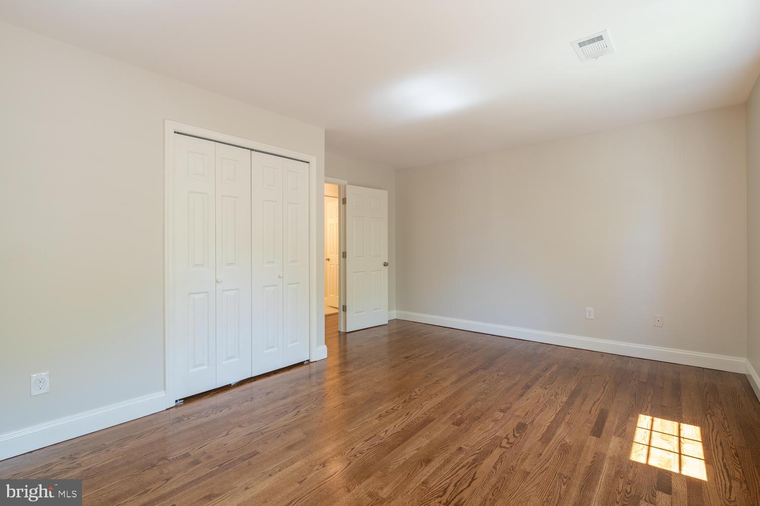 VAUXCLEUSE - Residential