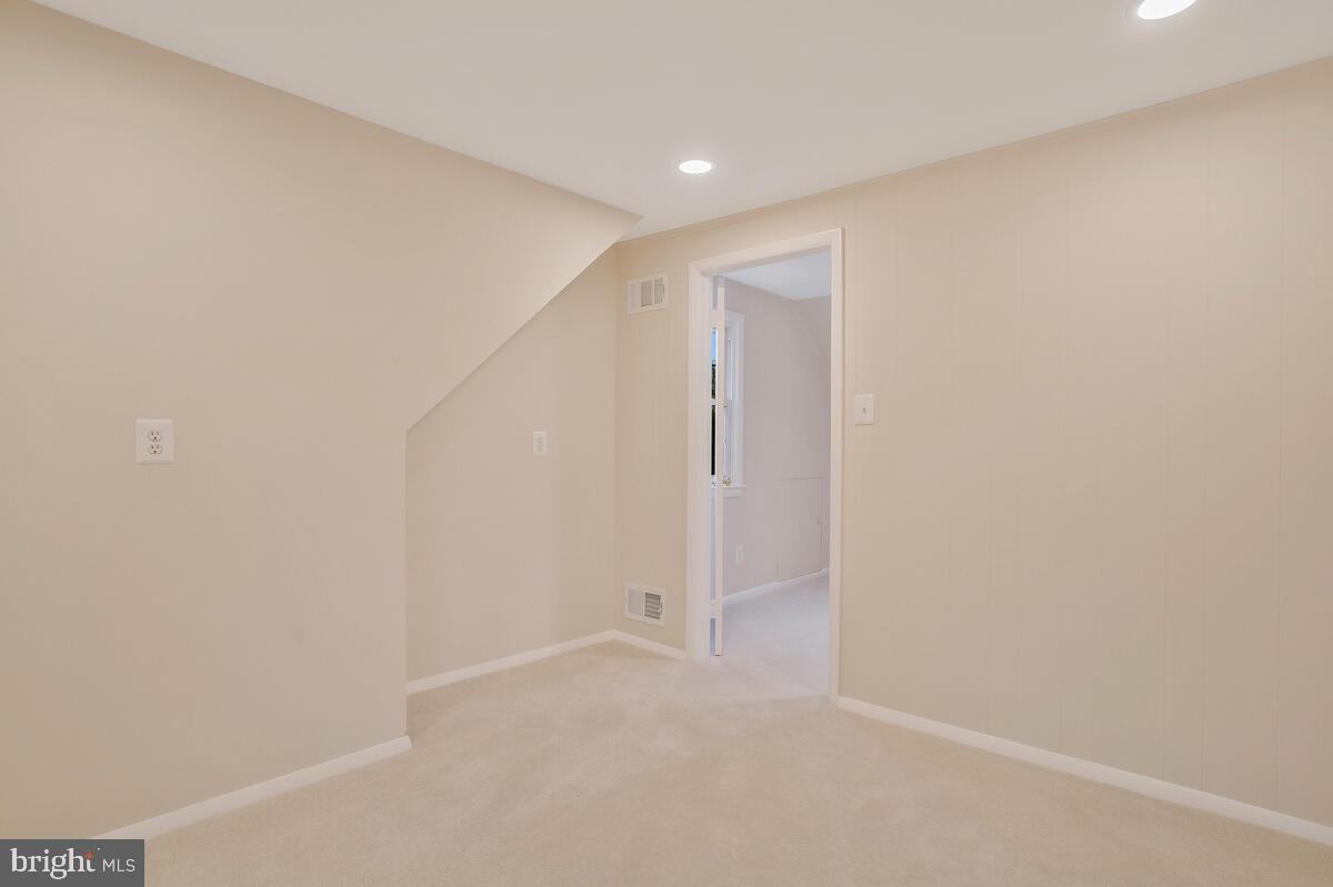 WEST HYATTSVILLE - Residential Lease