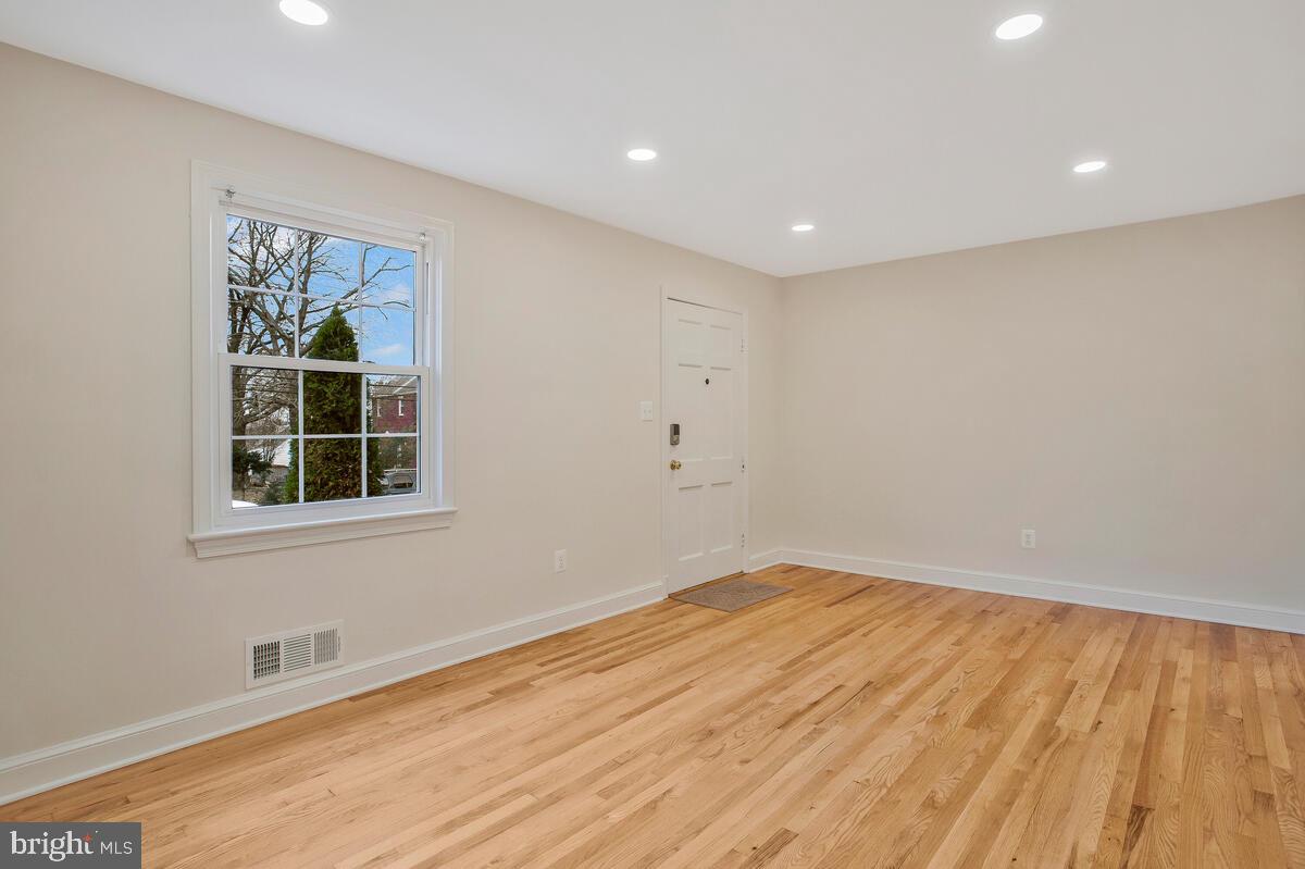 WEST HYATTSVILLE - Residential Lease