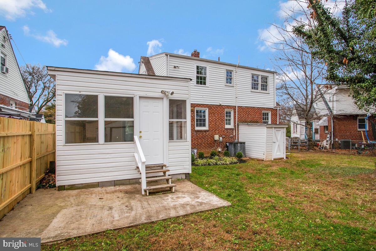 WEST HYATTSVILLE - Residential Lease