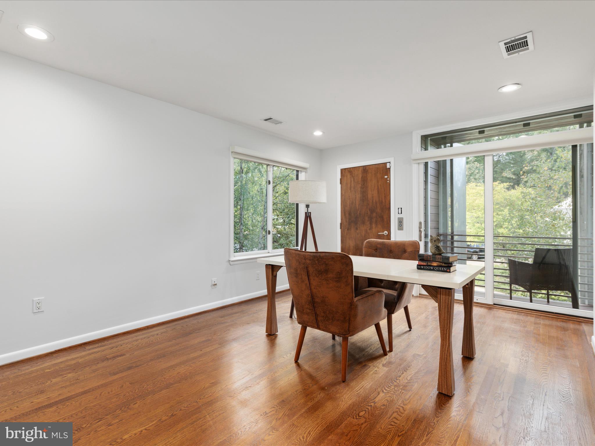 CHAIN BRIDGE HEIGHTS - Residential