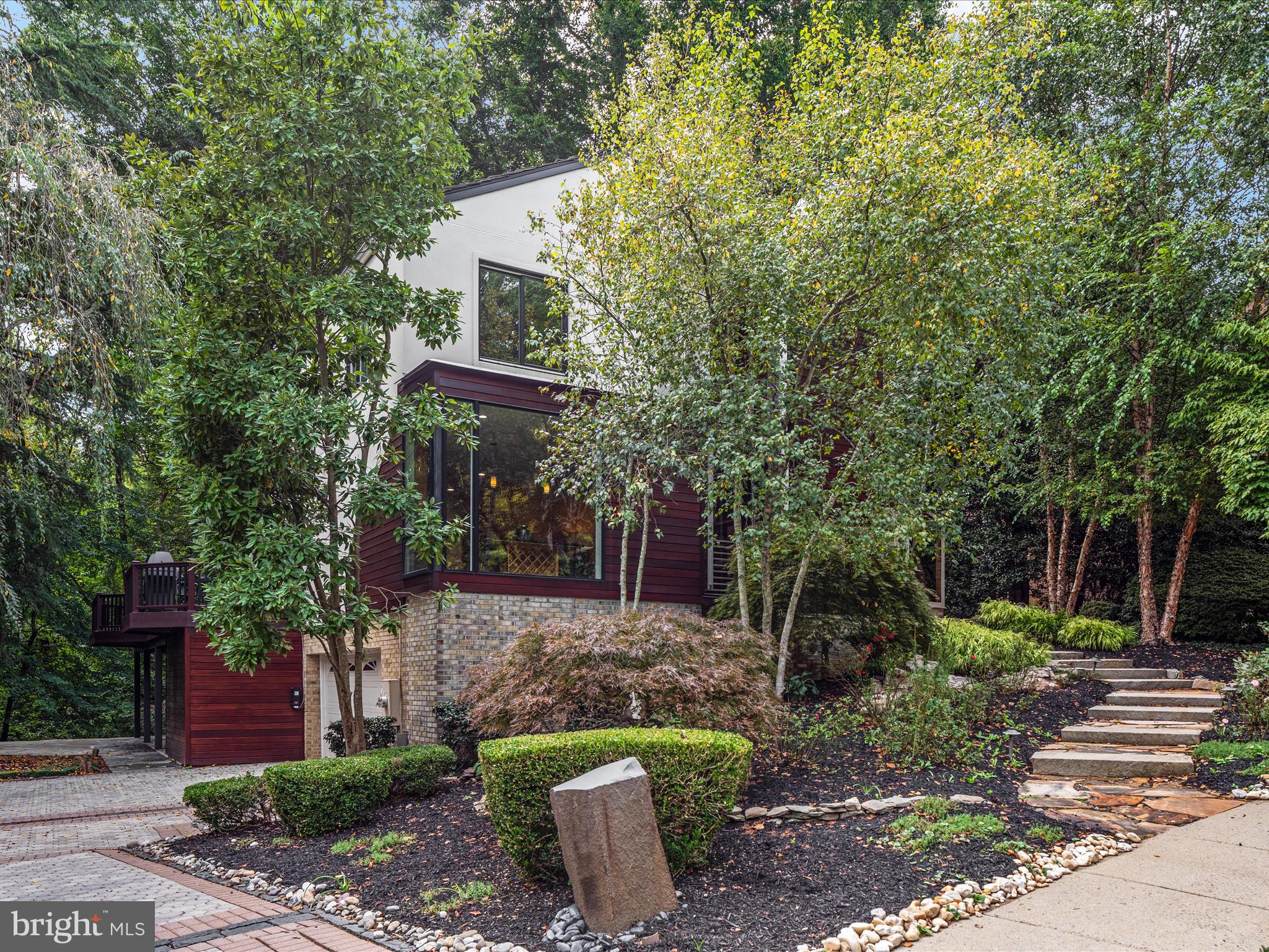 CHAIN BRIDGE HEIGHTS - Residential