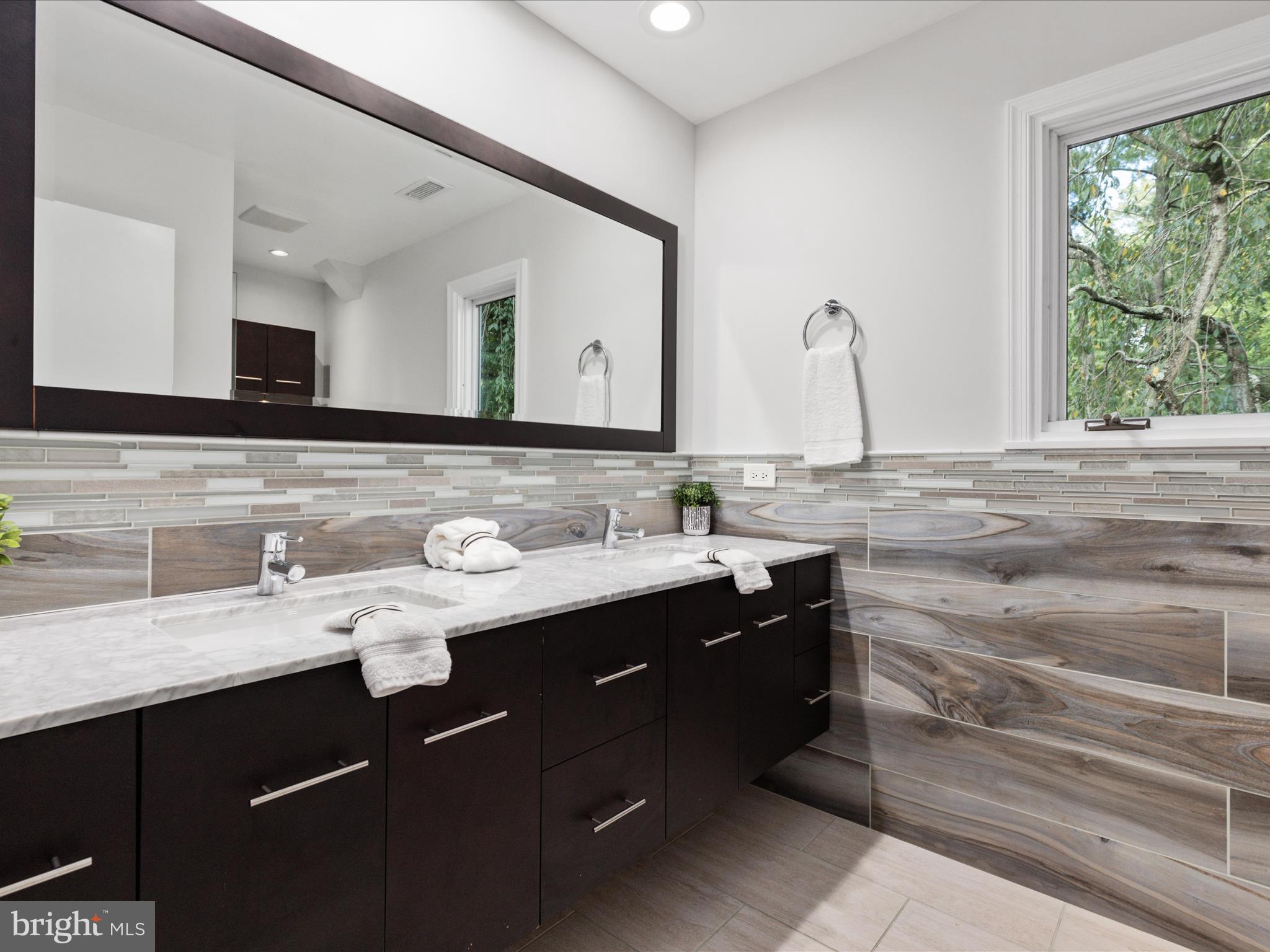 CHAIN BRIDGE HEIGHTS - Residential