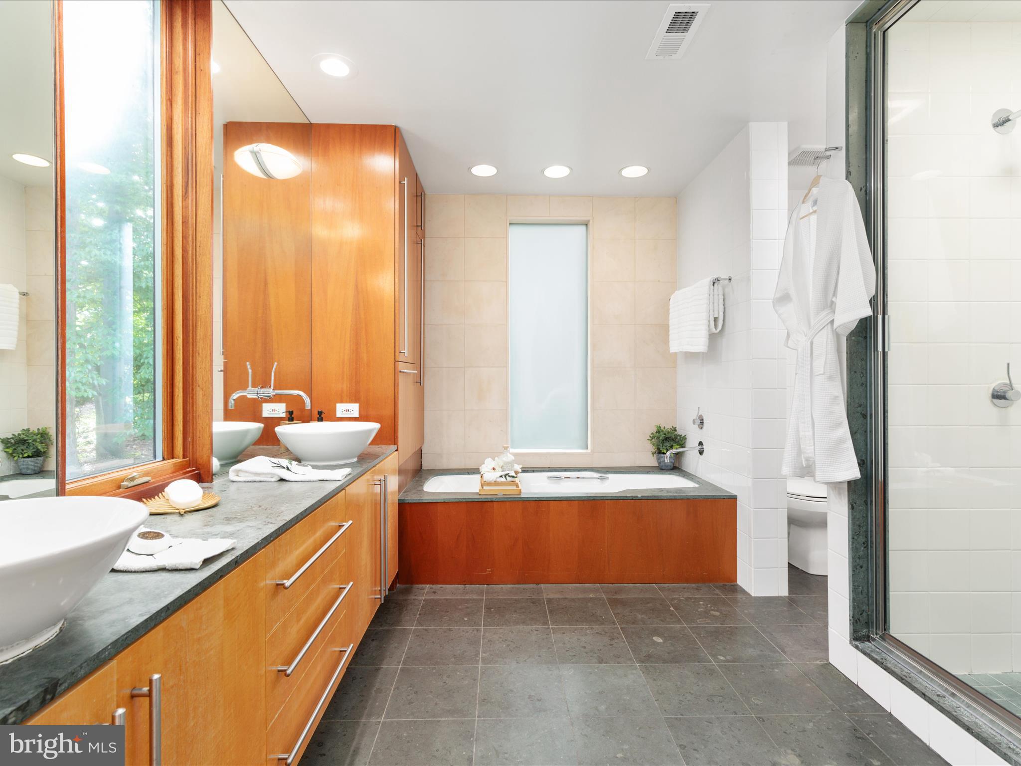 CHAIN BRIDGE HEIGHTS - Residential