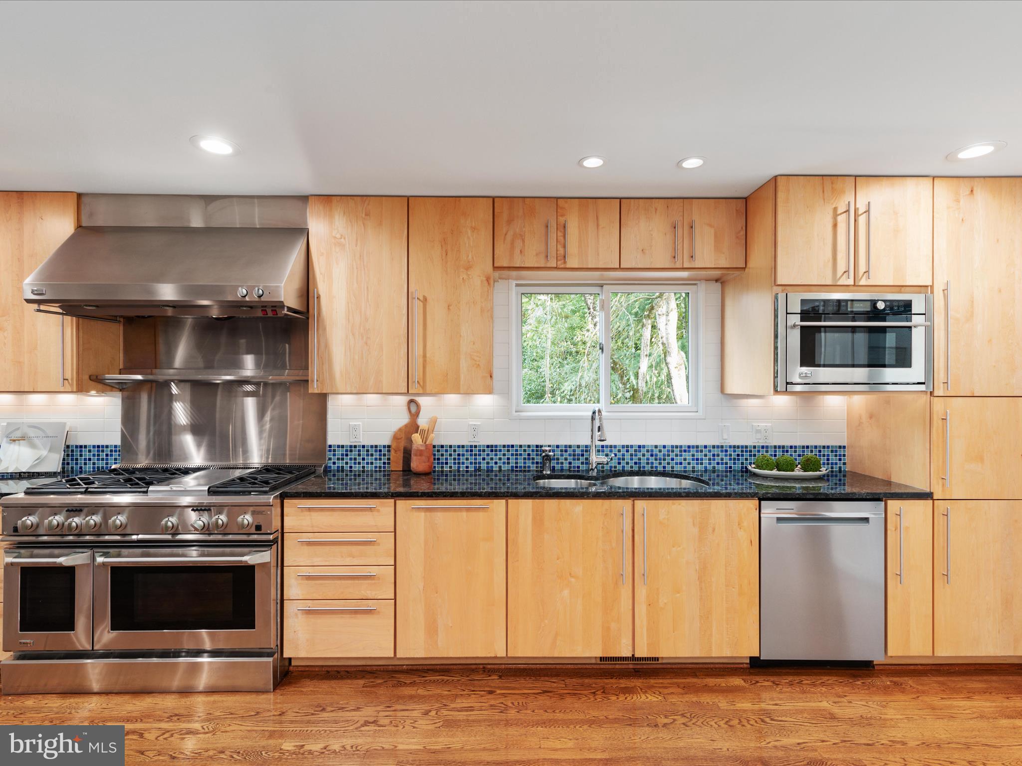 CHAIN BRIDGE HEIGHTS - Residential