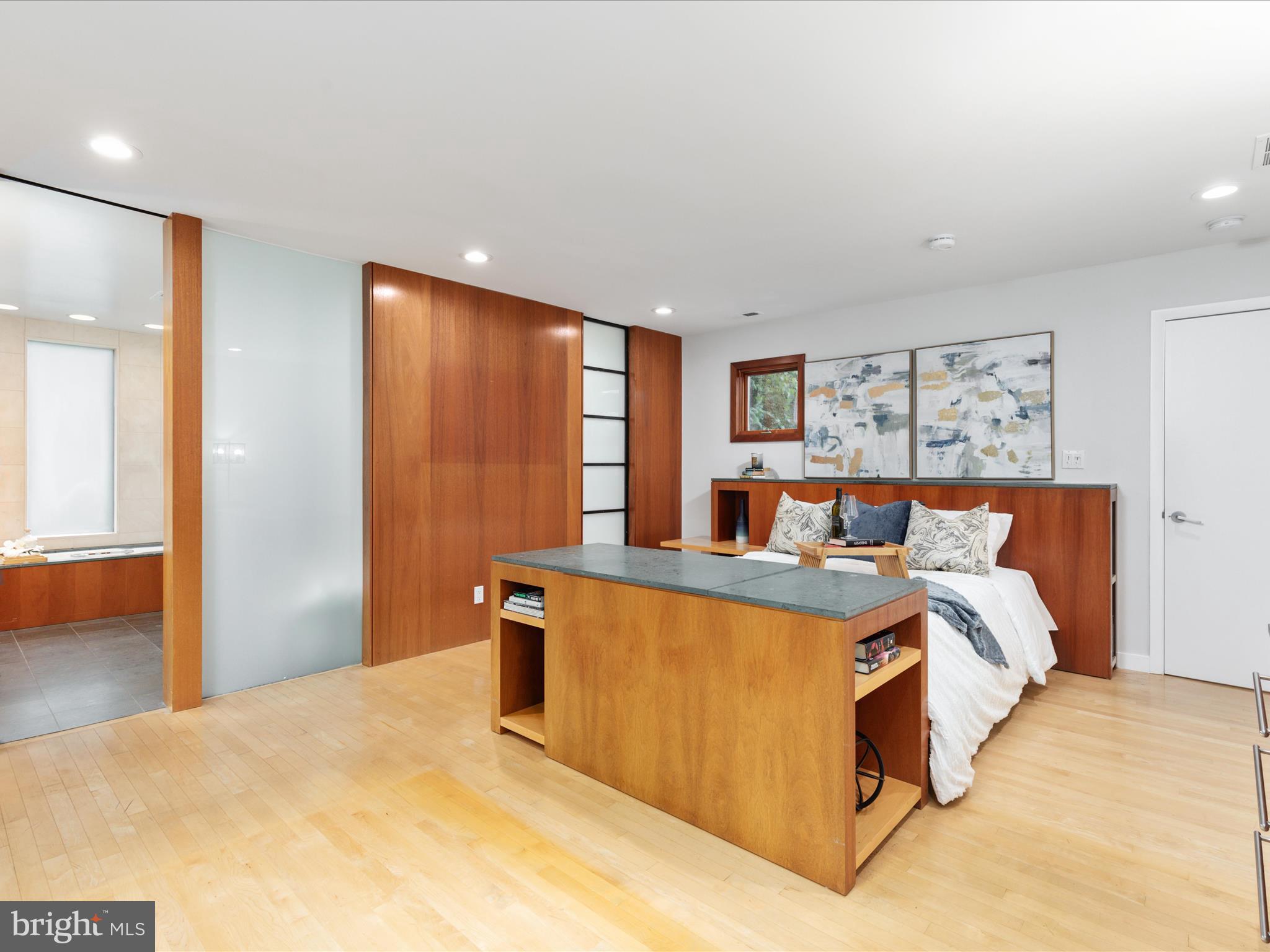 CHAIN BRIDGE HEIGHTS - Residential