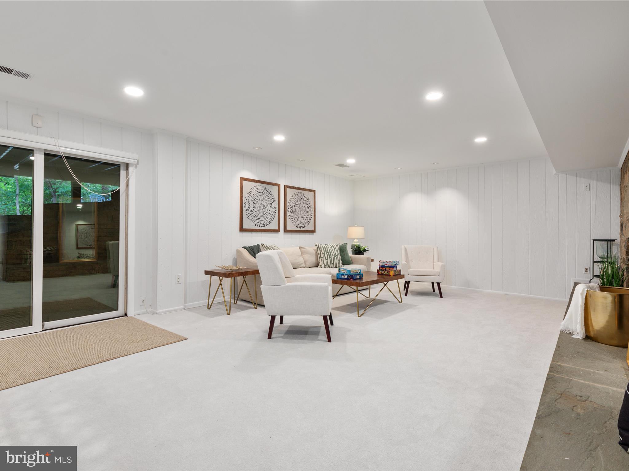 CHAIN BRIDGE HEIGHTS - Residential