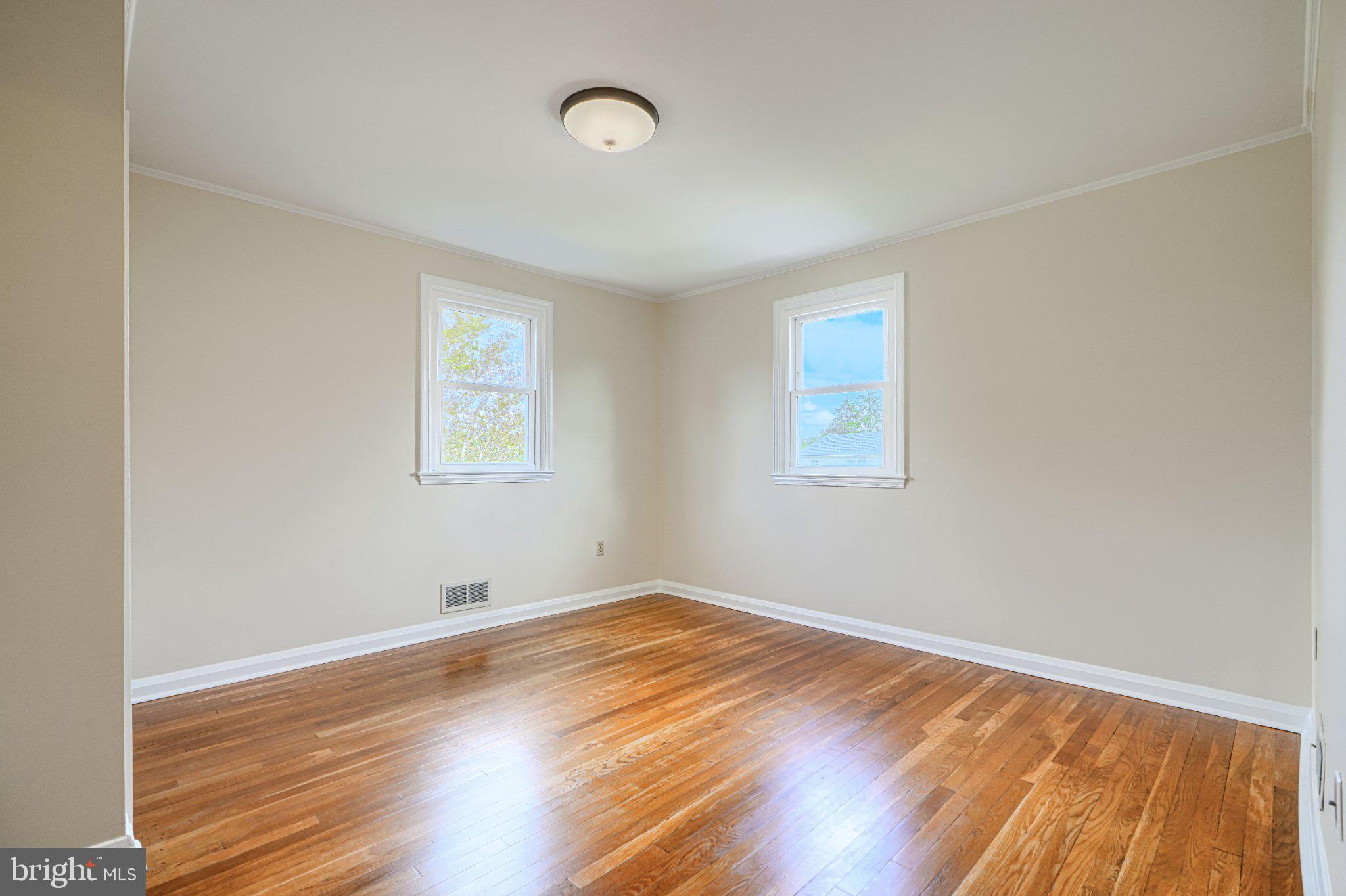 RIDGEFIELD - Residential