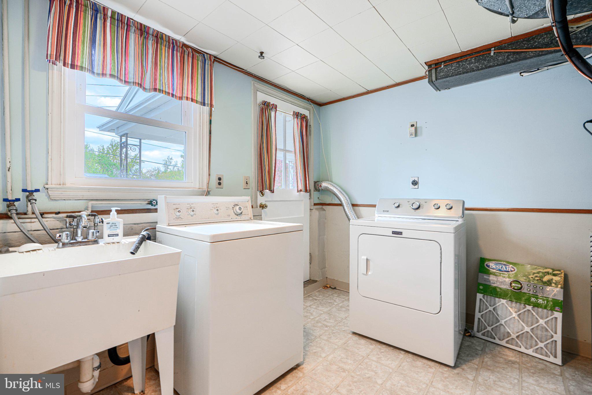 RIDGEFIELD - Residential