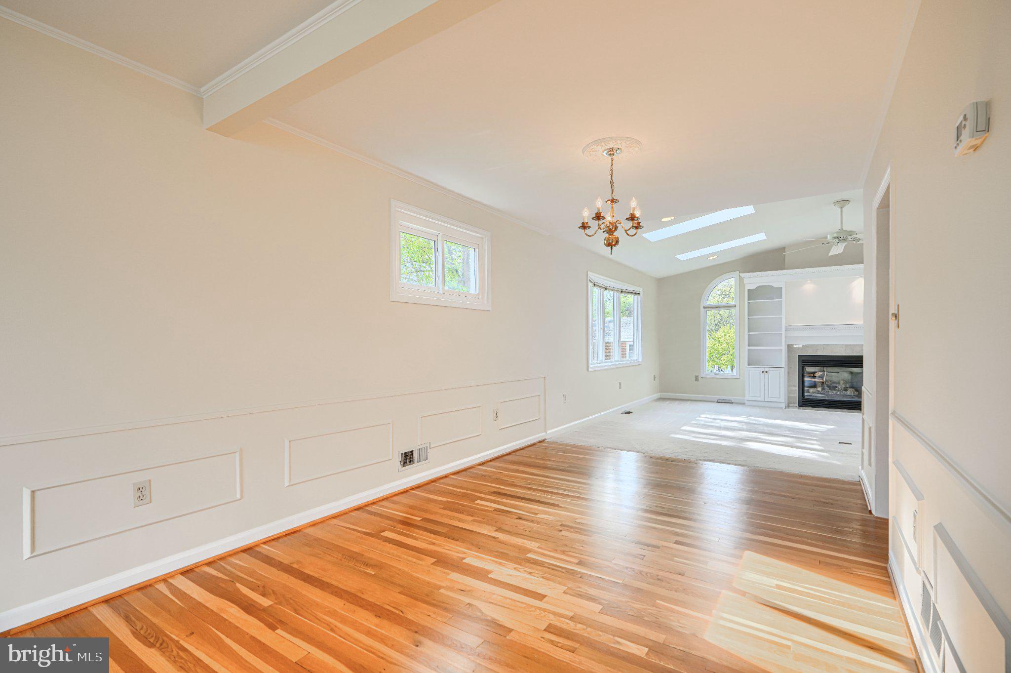 RIDGEFIELD - Residential