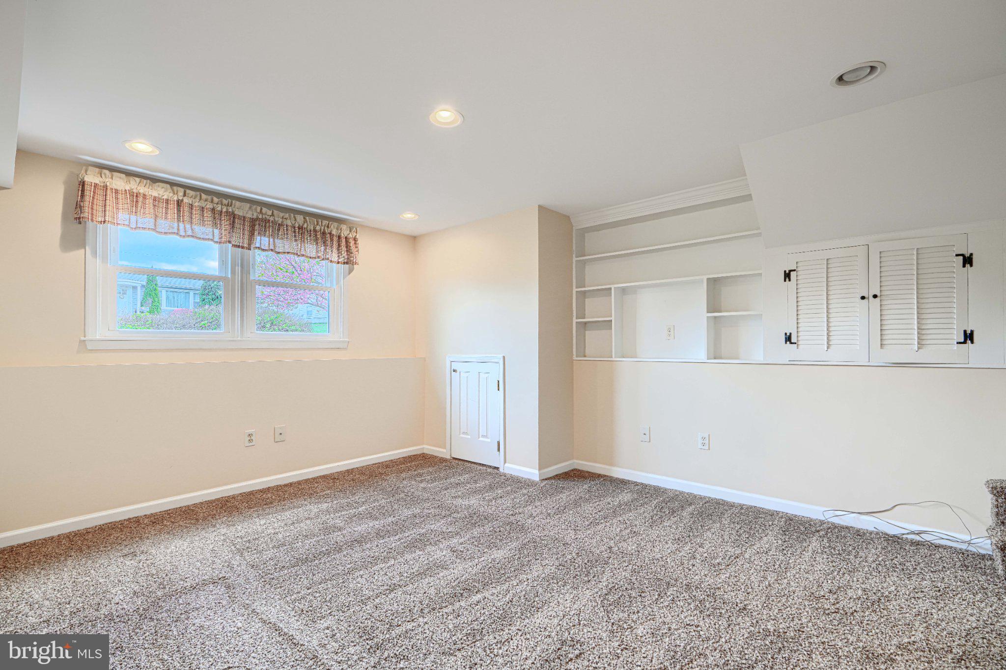 RIDGEFIELD - Residential