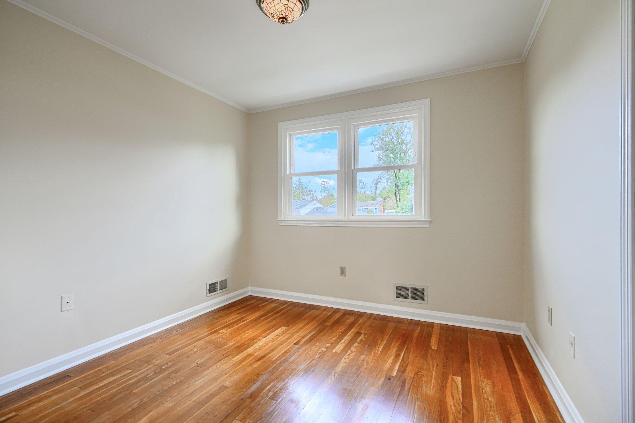 RIDGEFIELD - Residential