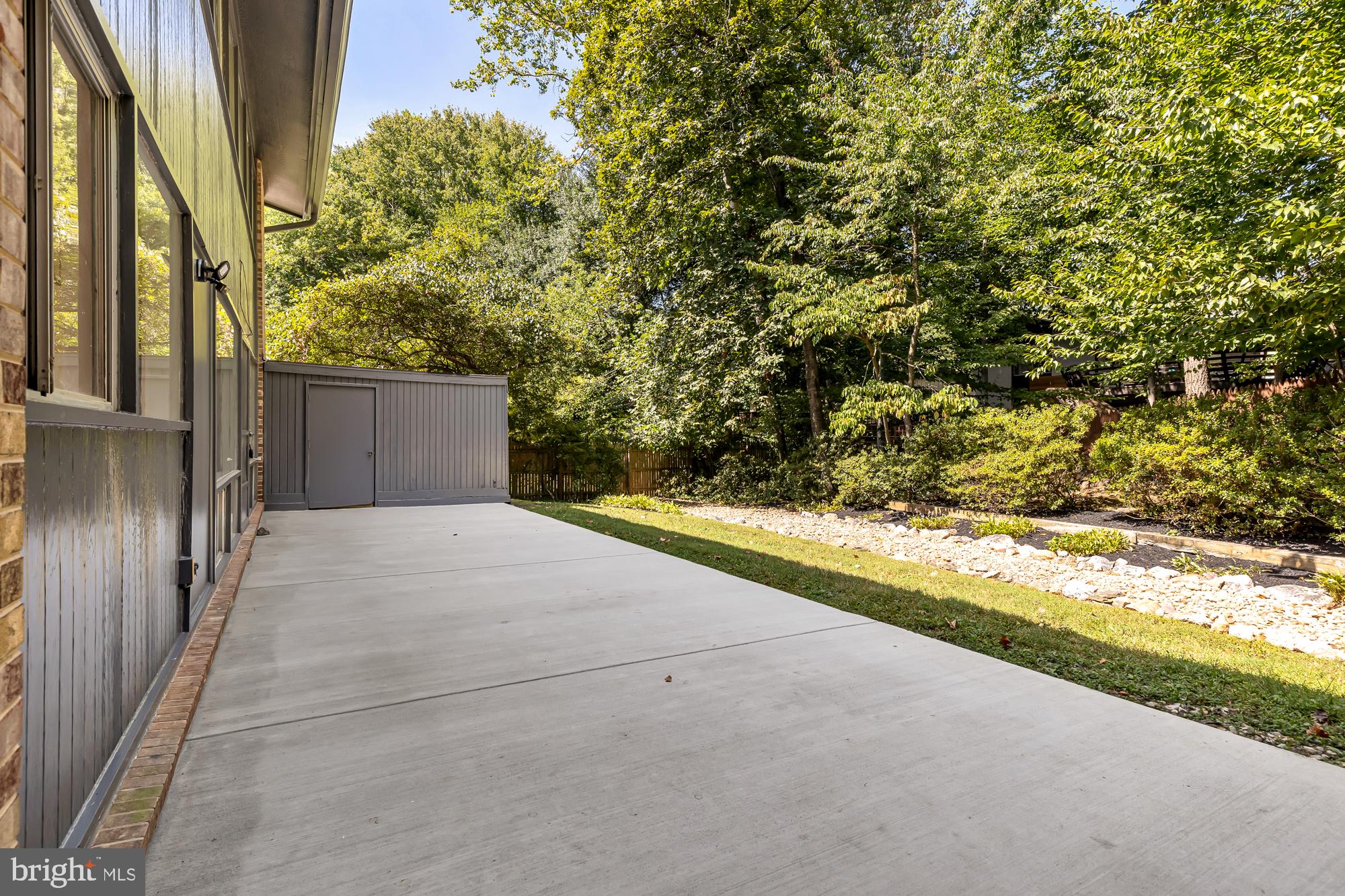 MANOR WOODS - Residential