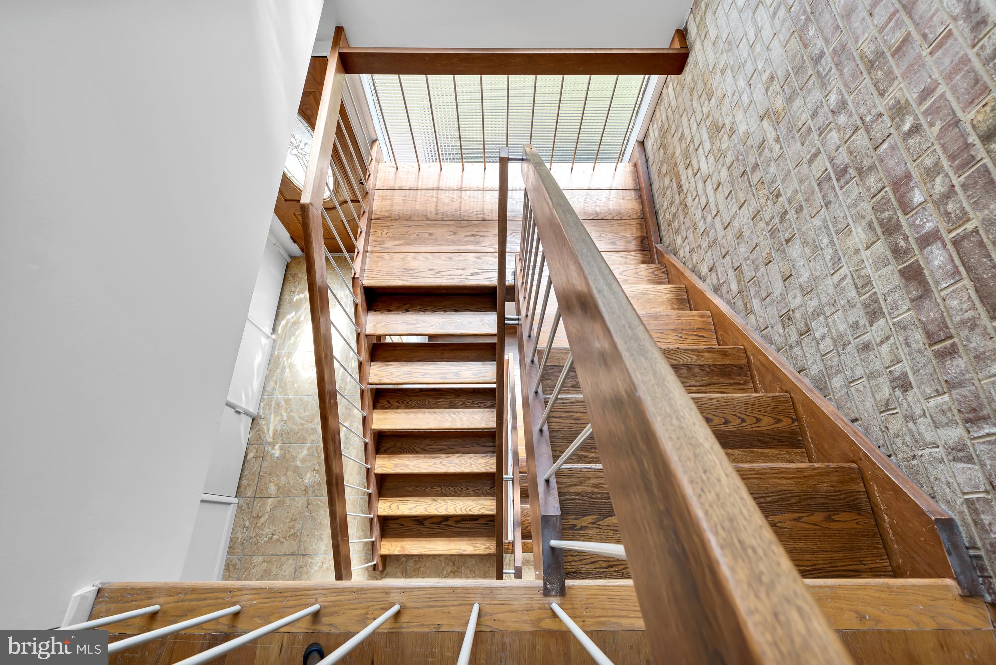 MANOR WOODS - Residential