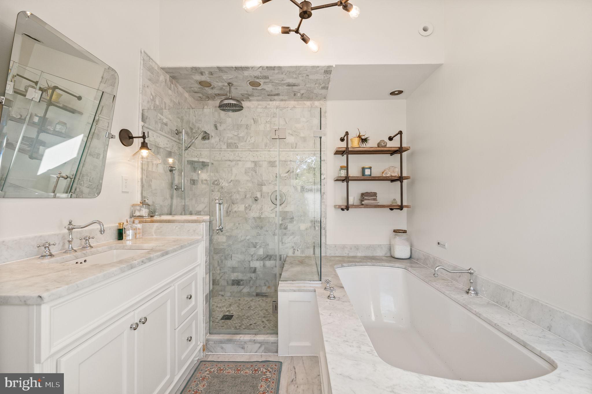 CHESTNUT HILL - Residential