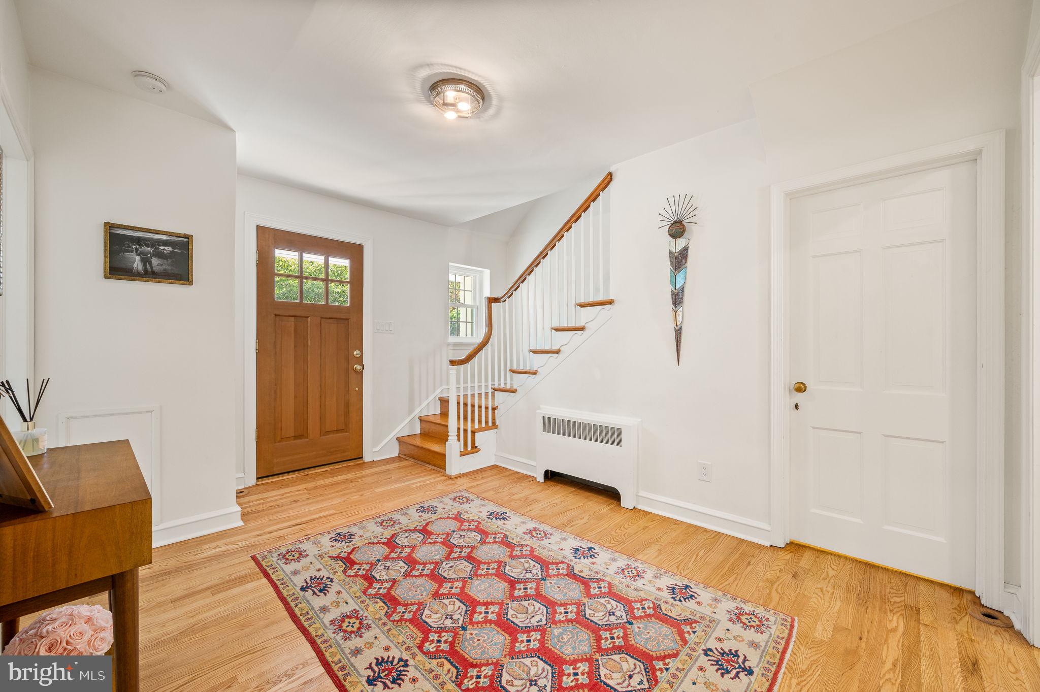 CHESTNUT HILL - Residential