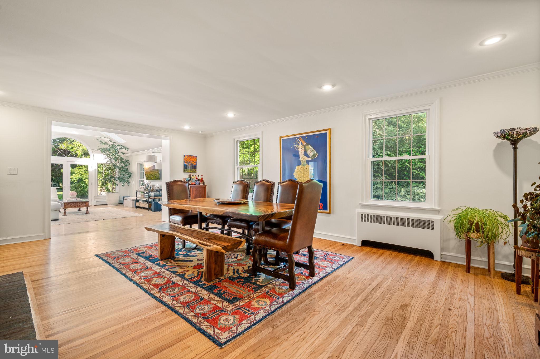 CHESTNUT HILL - Residential