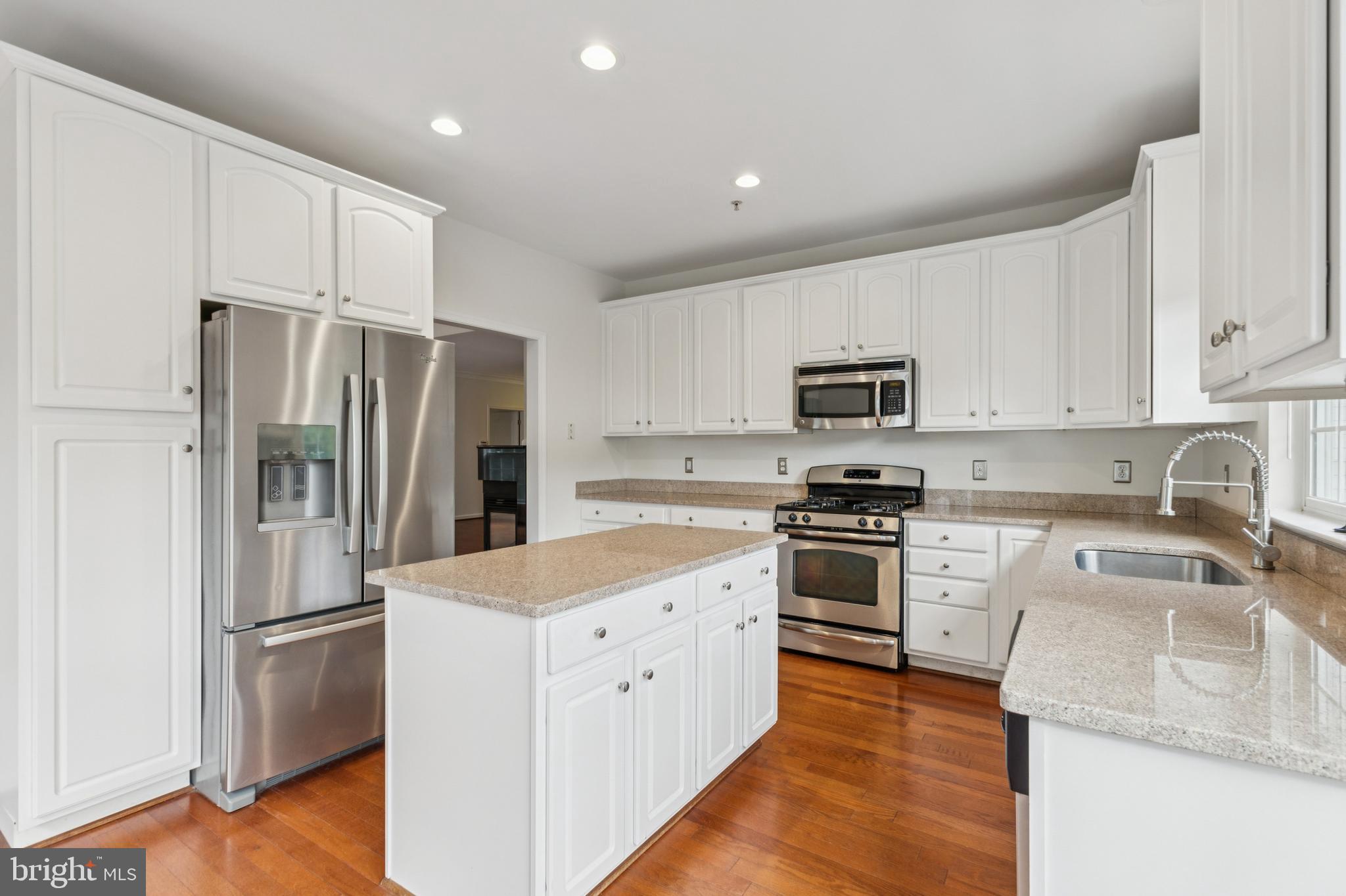 SOLOMONS LANDING - Residential