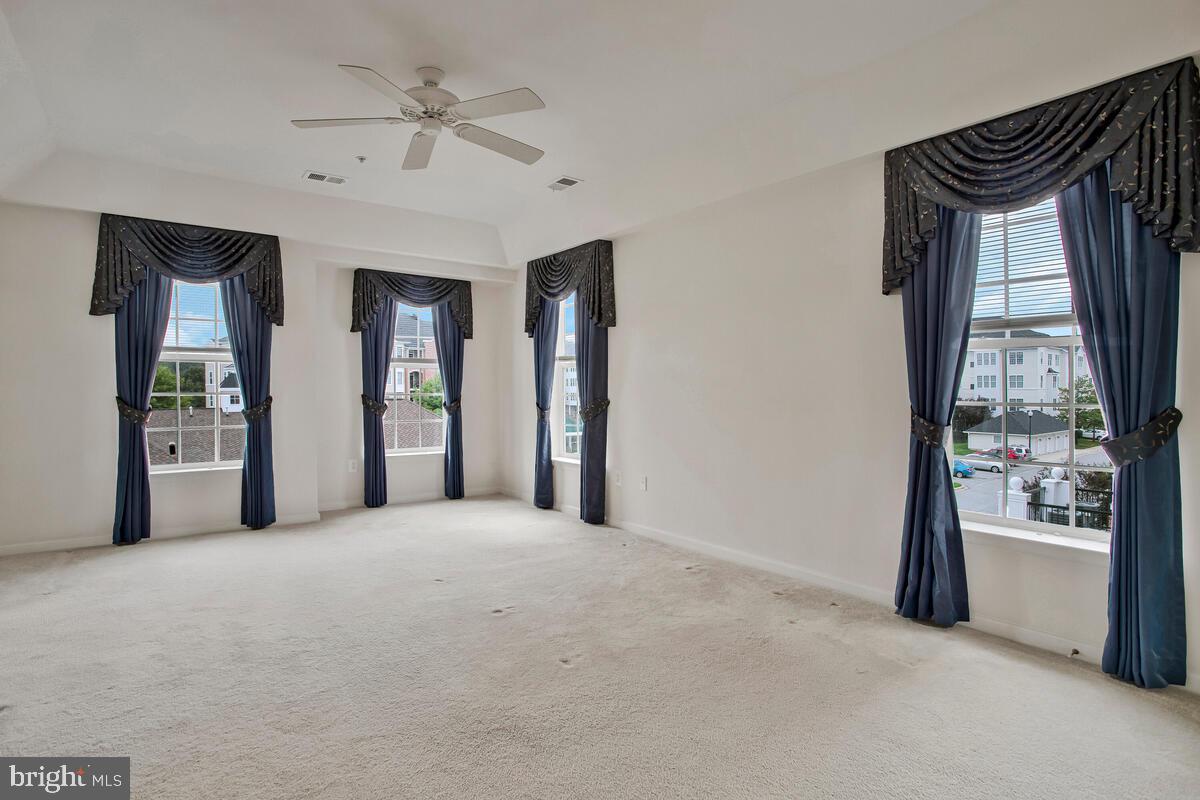 GATHERINGS AT LYNDWOOD - Residential