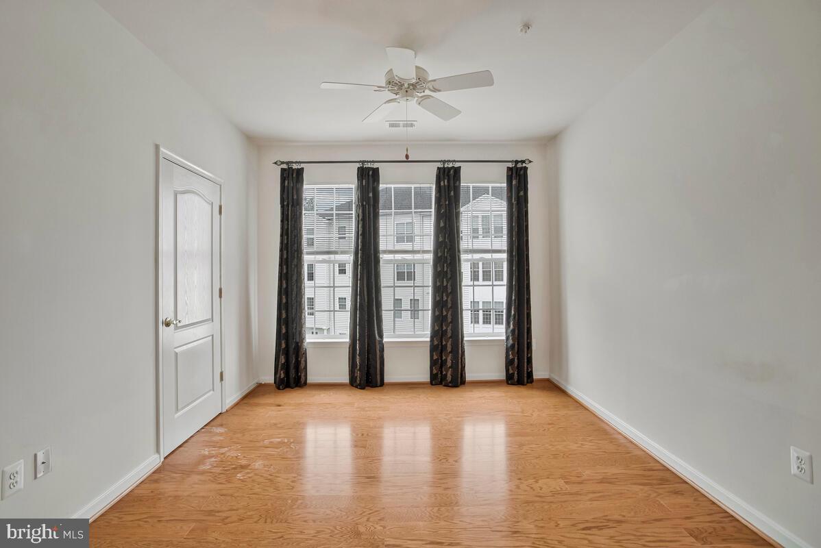 GATHERINGS AT LYNDWOOD - Residential