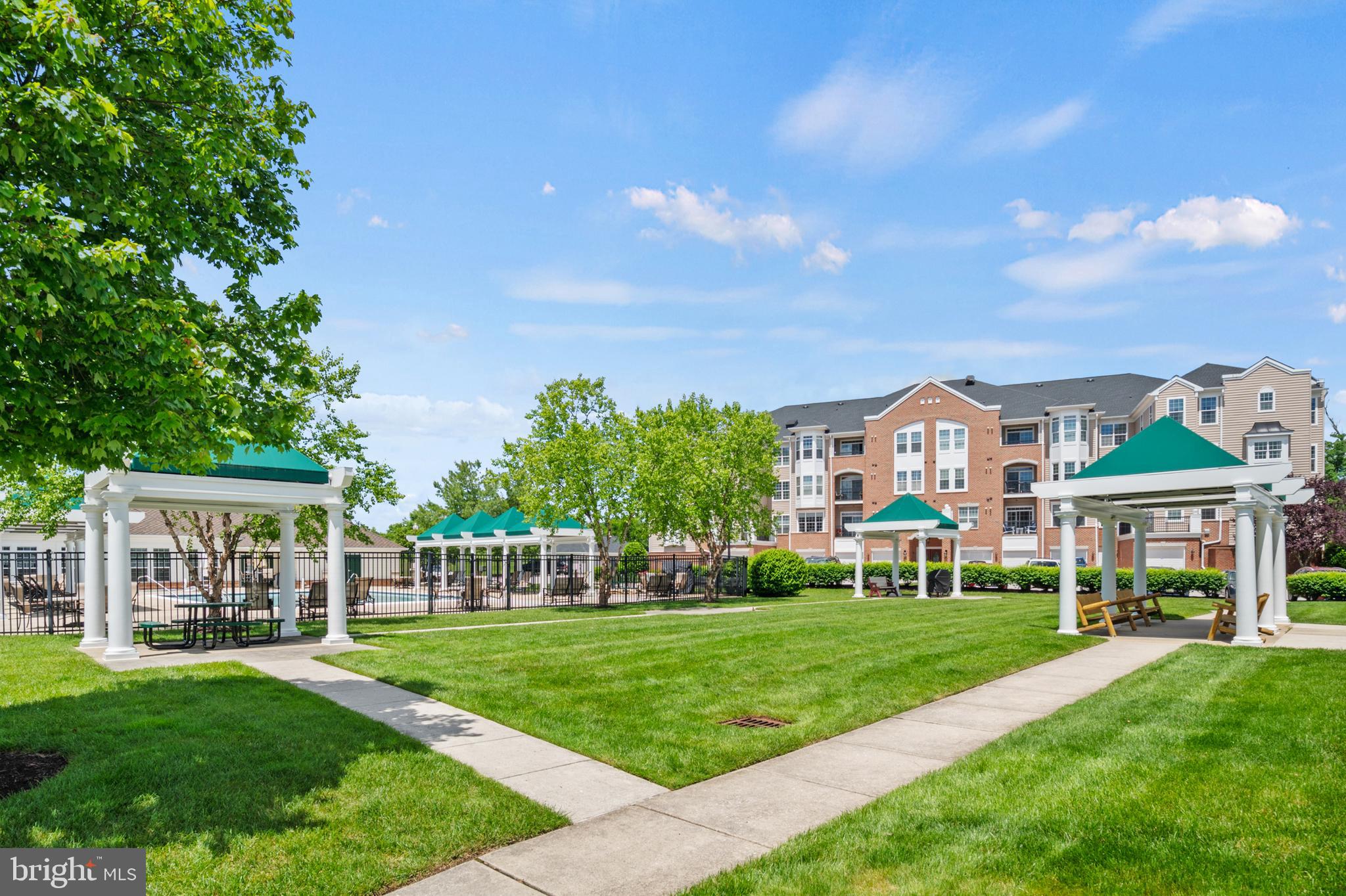 GATHERINGS AT LYNDWOOD - Residential