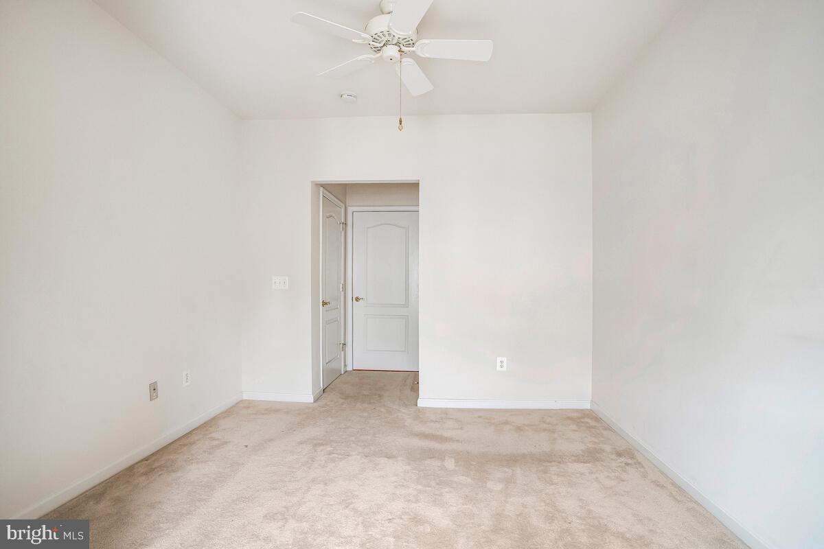 GATHERINGS AT LYNDWOOD - Residential