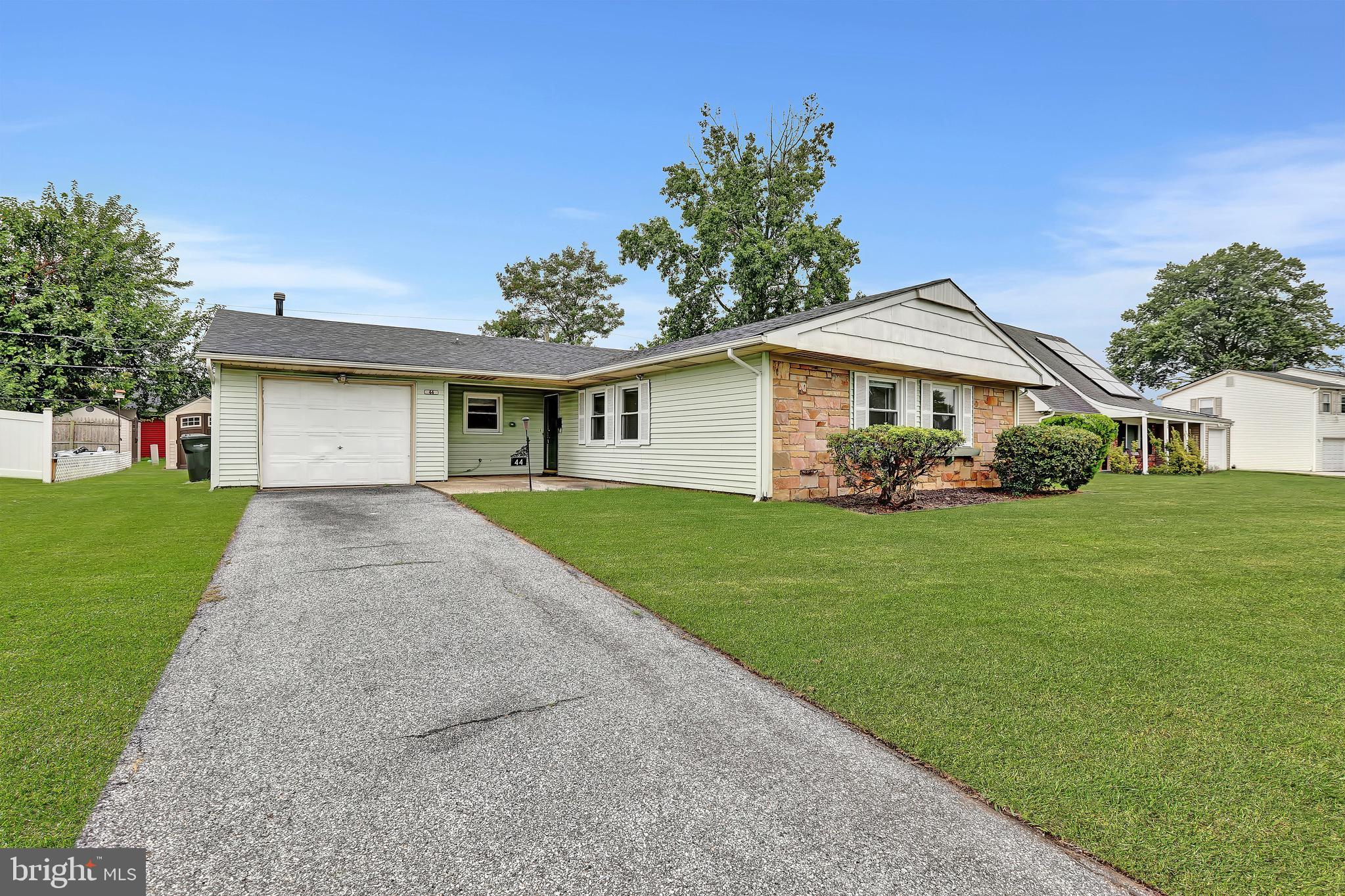 44 NEW POND LANE
