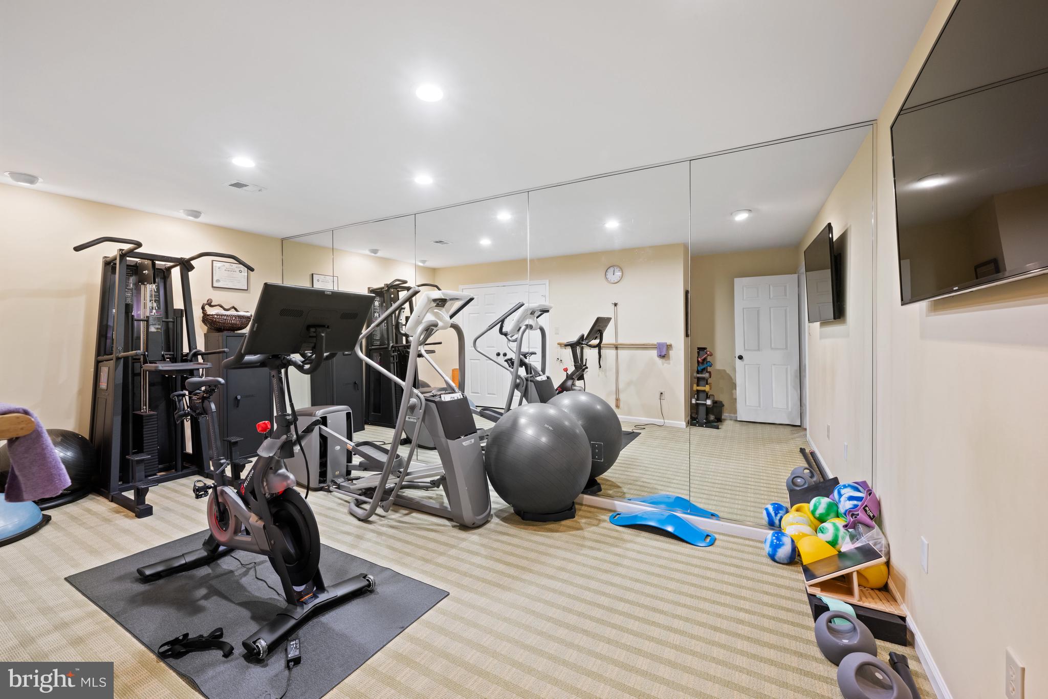 AVENEL - Residential