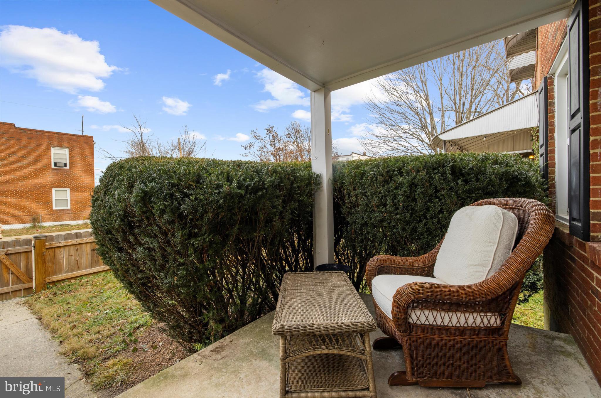 MEDFIELD - Residential